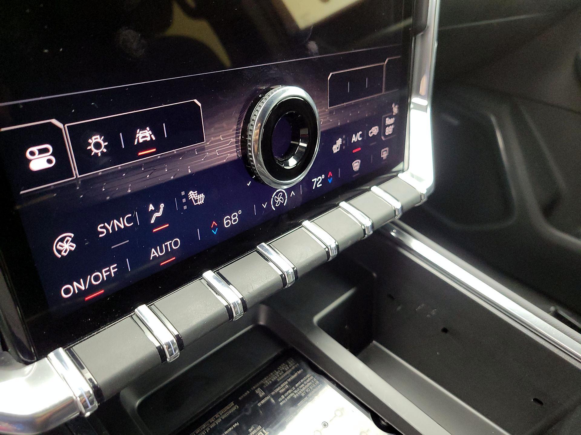 Thumbnail: 2025 GMC Acadia - 17