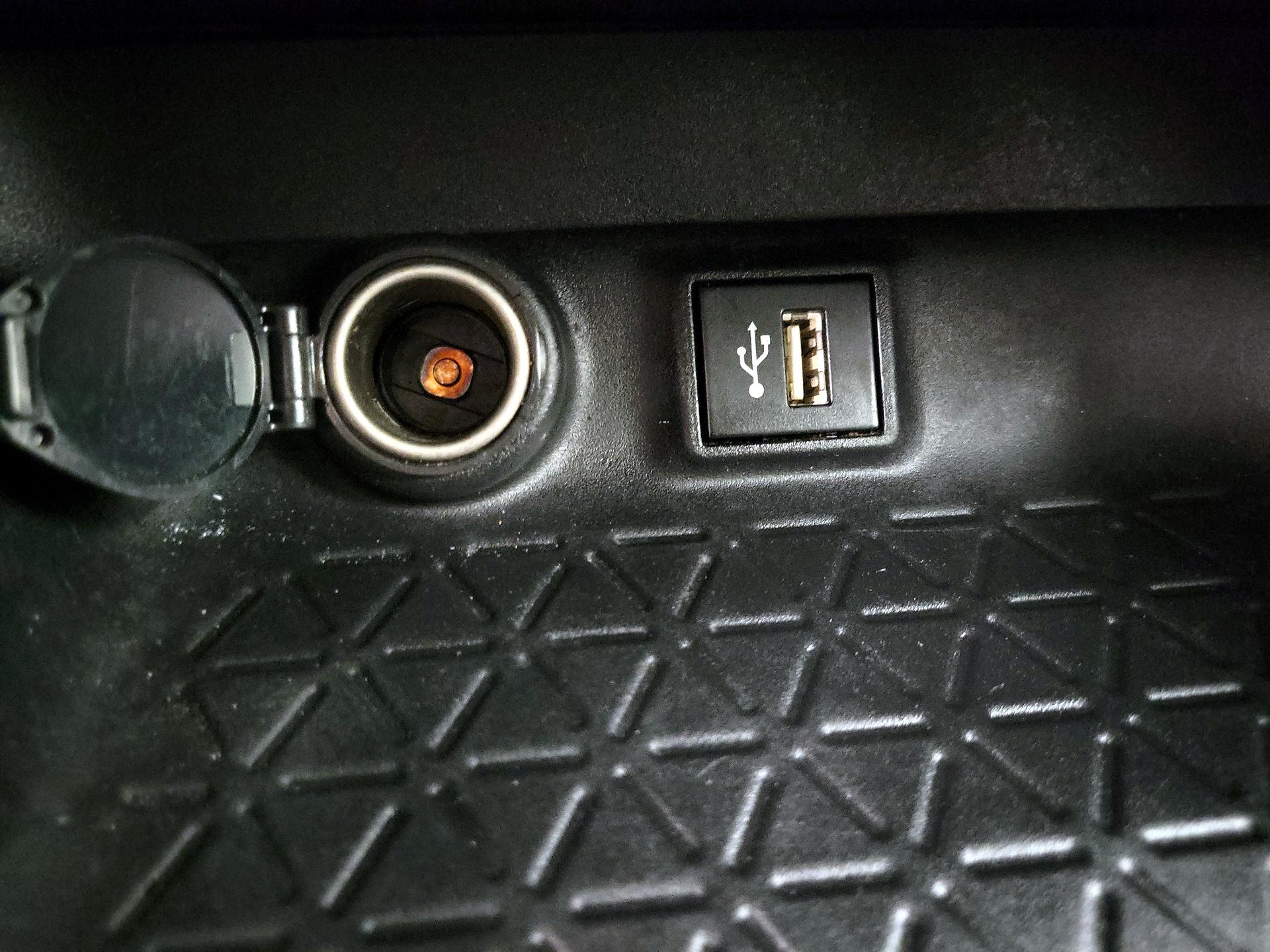 Thumbnail: 2023 Toyota RAV4 - 18