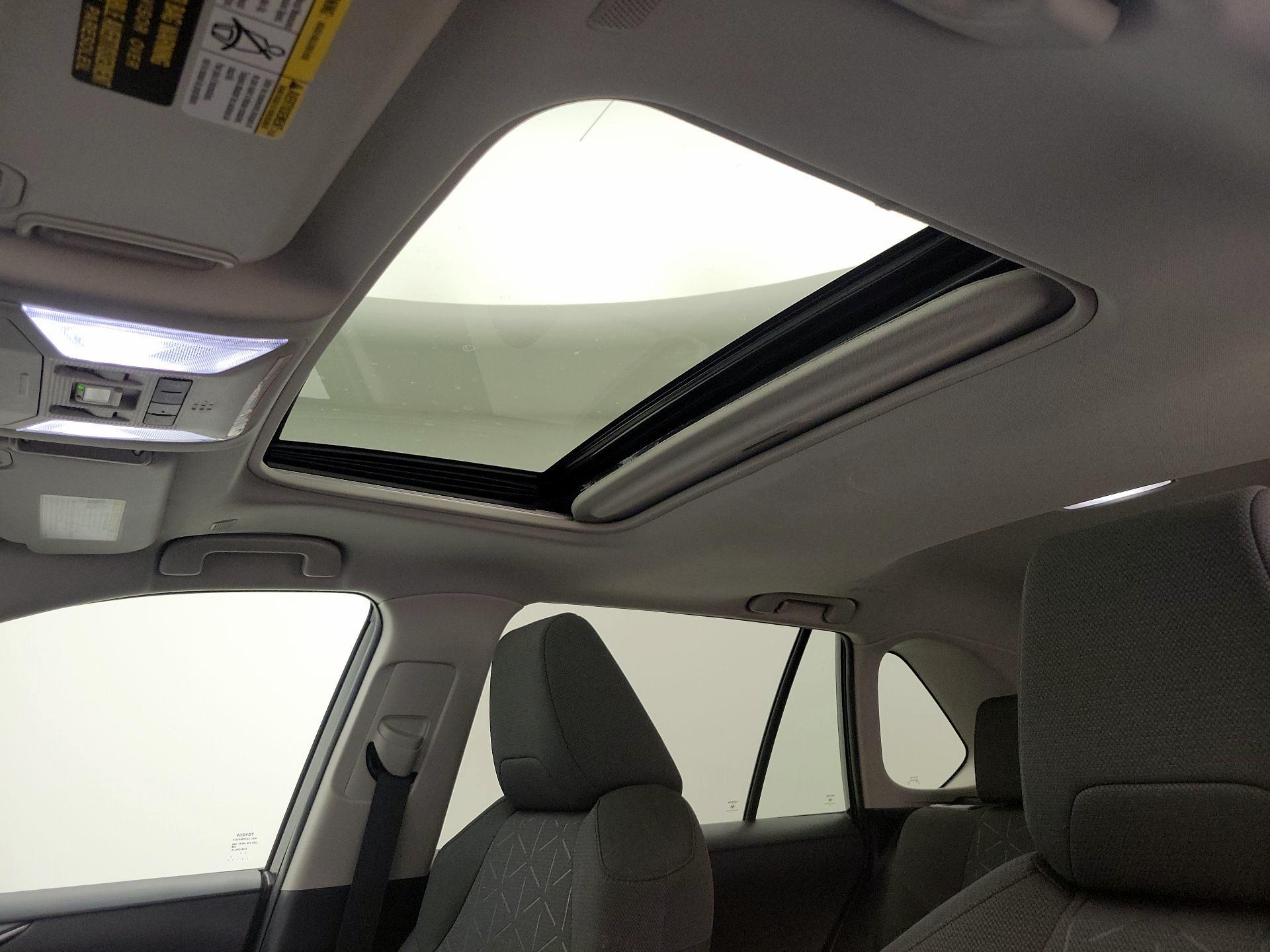 Thumbnail: 2023 Toyota RAV4 - 19