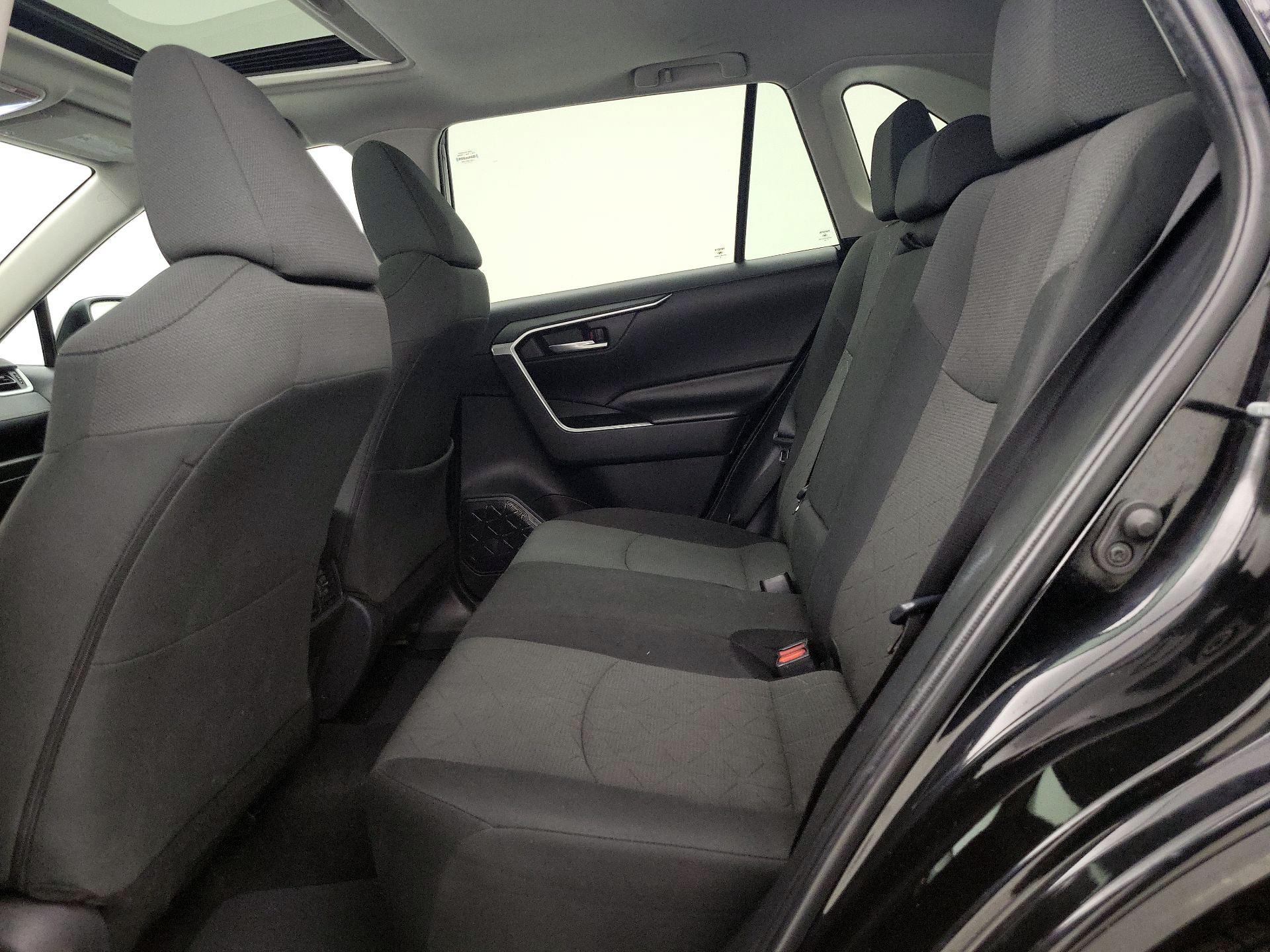 Thumbnail: 2023 Toyota RAV4 - 20