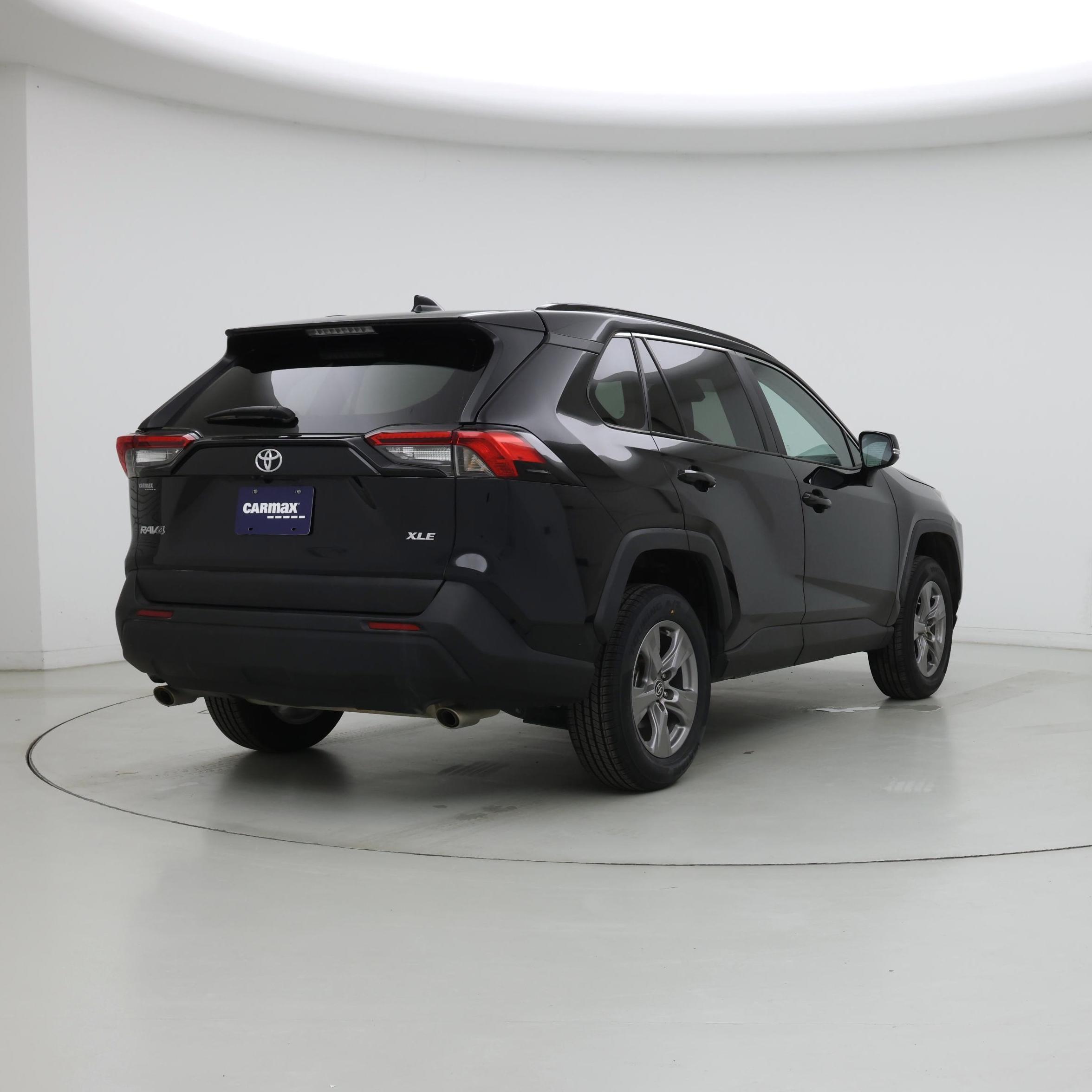 Thumbnail: 2023 Toyota RAV4 - 8