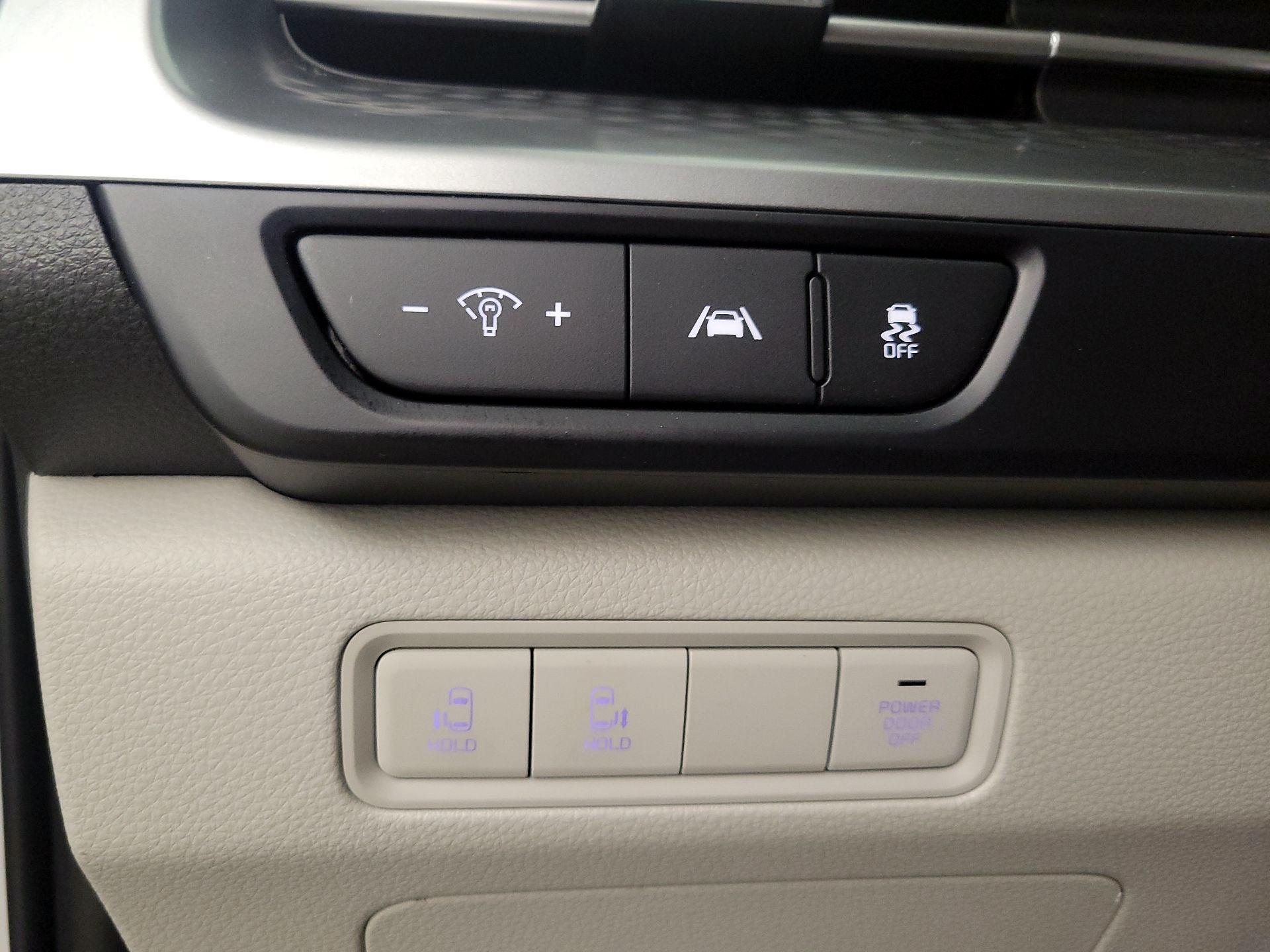 Thumbnail: 2024 Kia Carnival - 13