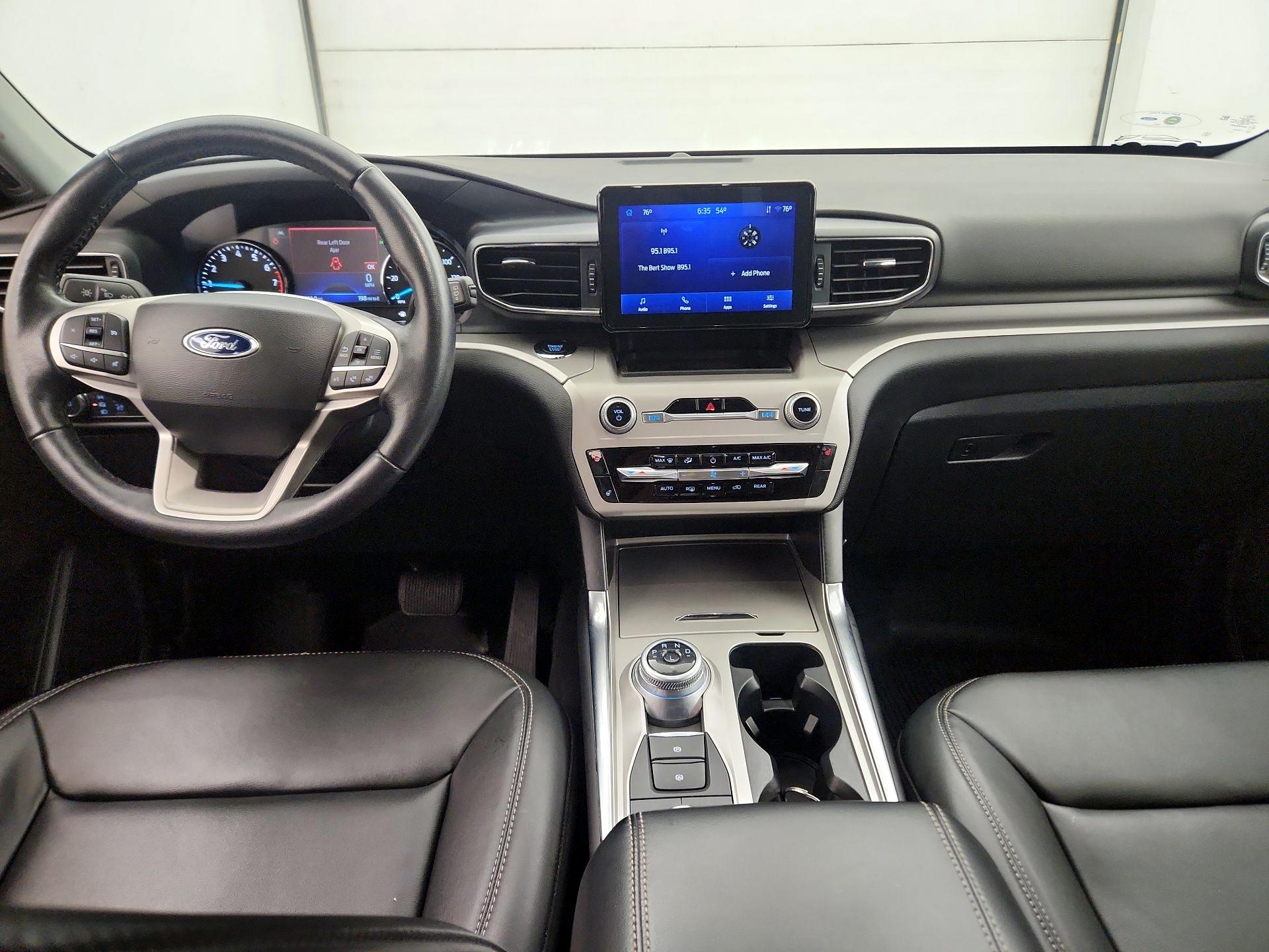 Thumbnail: 2022 Ford Explorer - 9