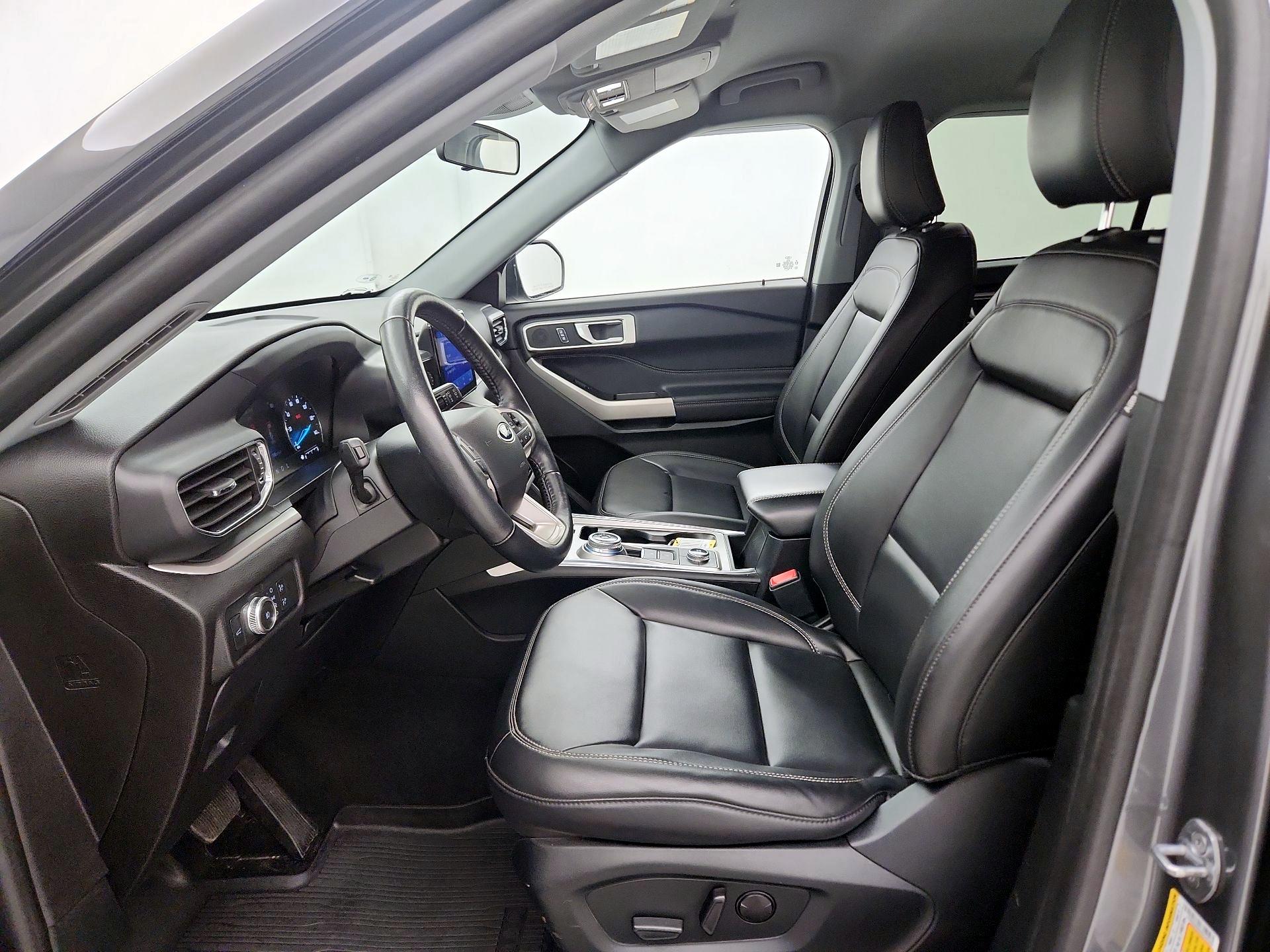 Thumbnail: 2022 Ford Explorer - 11