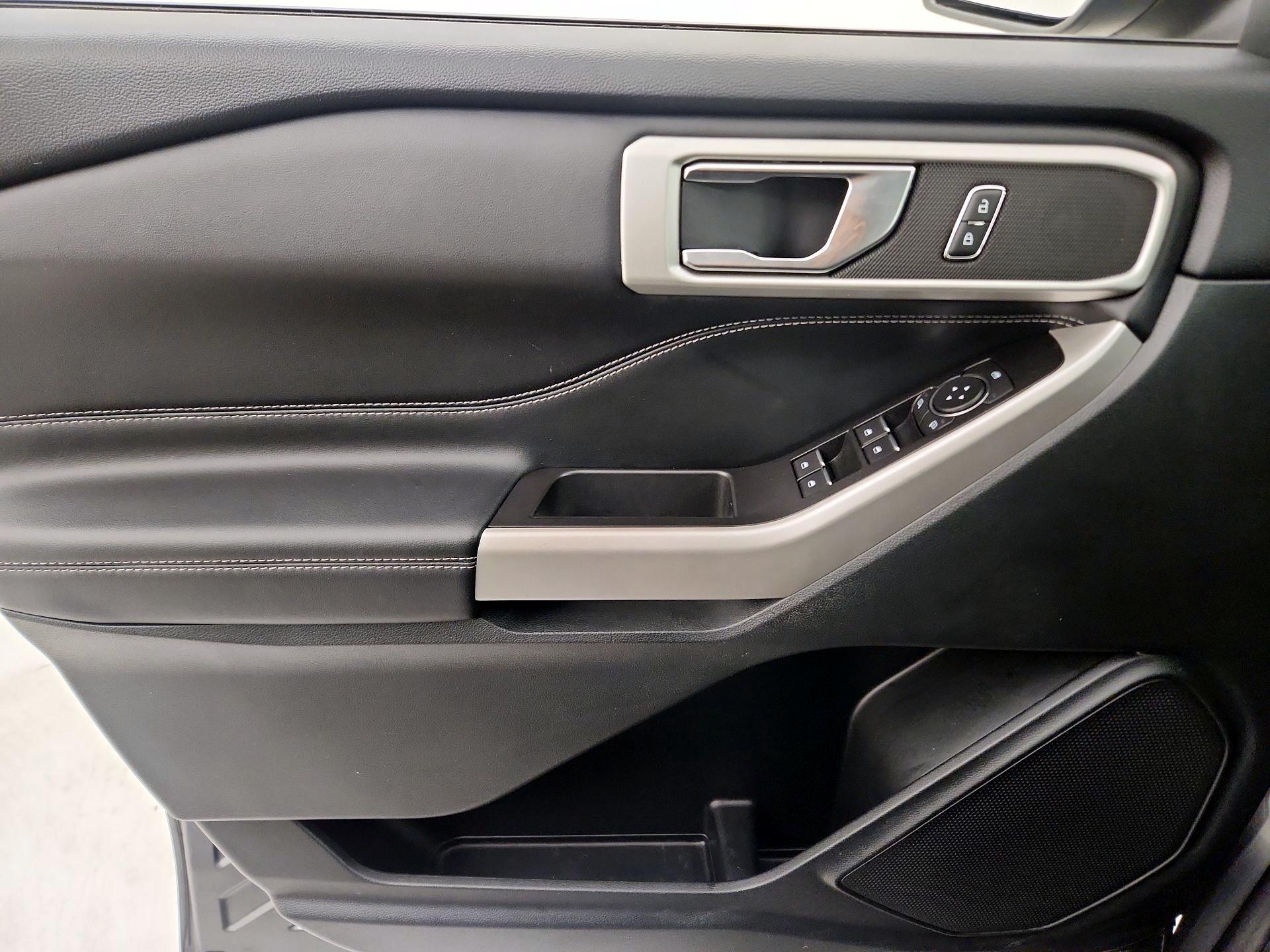 Thumbnail: 2022 Ford Explorer - 12