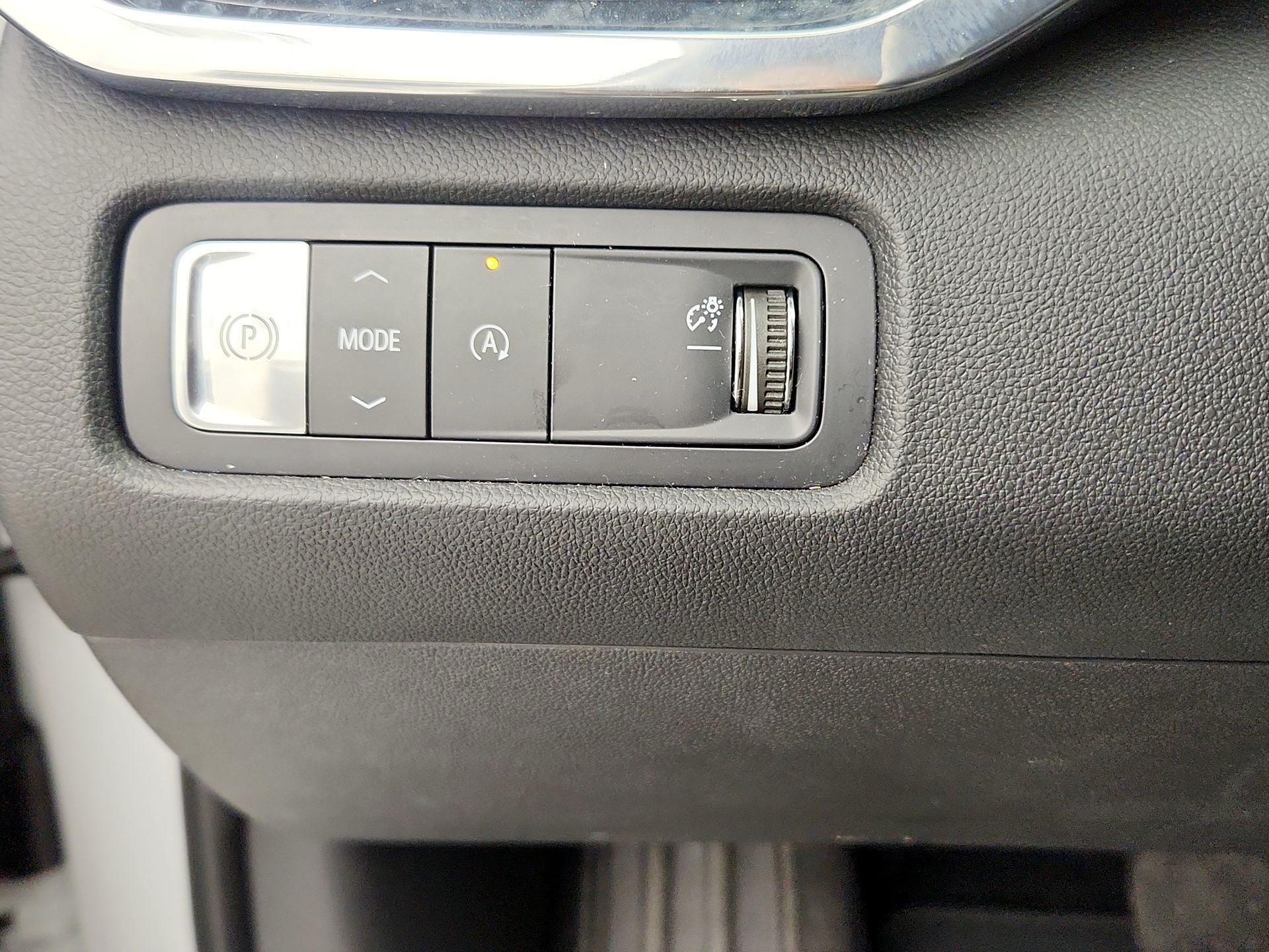 Thumbnail: 2025 GMC Acadia - 13