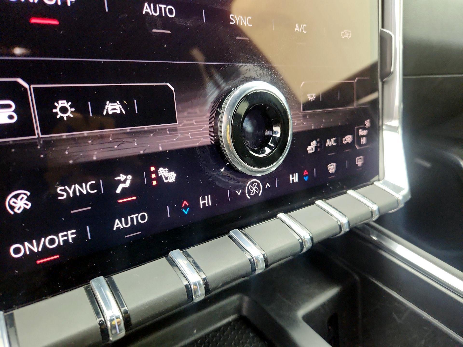 Thumbnail: 2025 GMC Acadia - 17