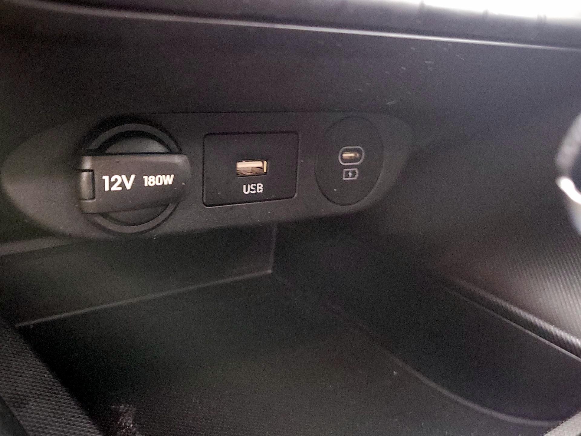 Thumbnail: 2024 Hyundai Elantra - 19