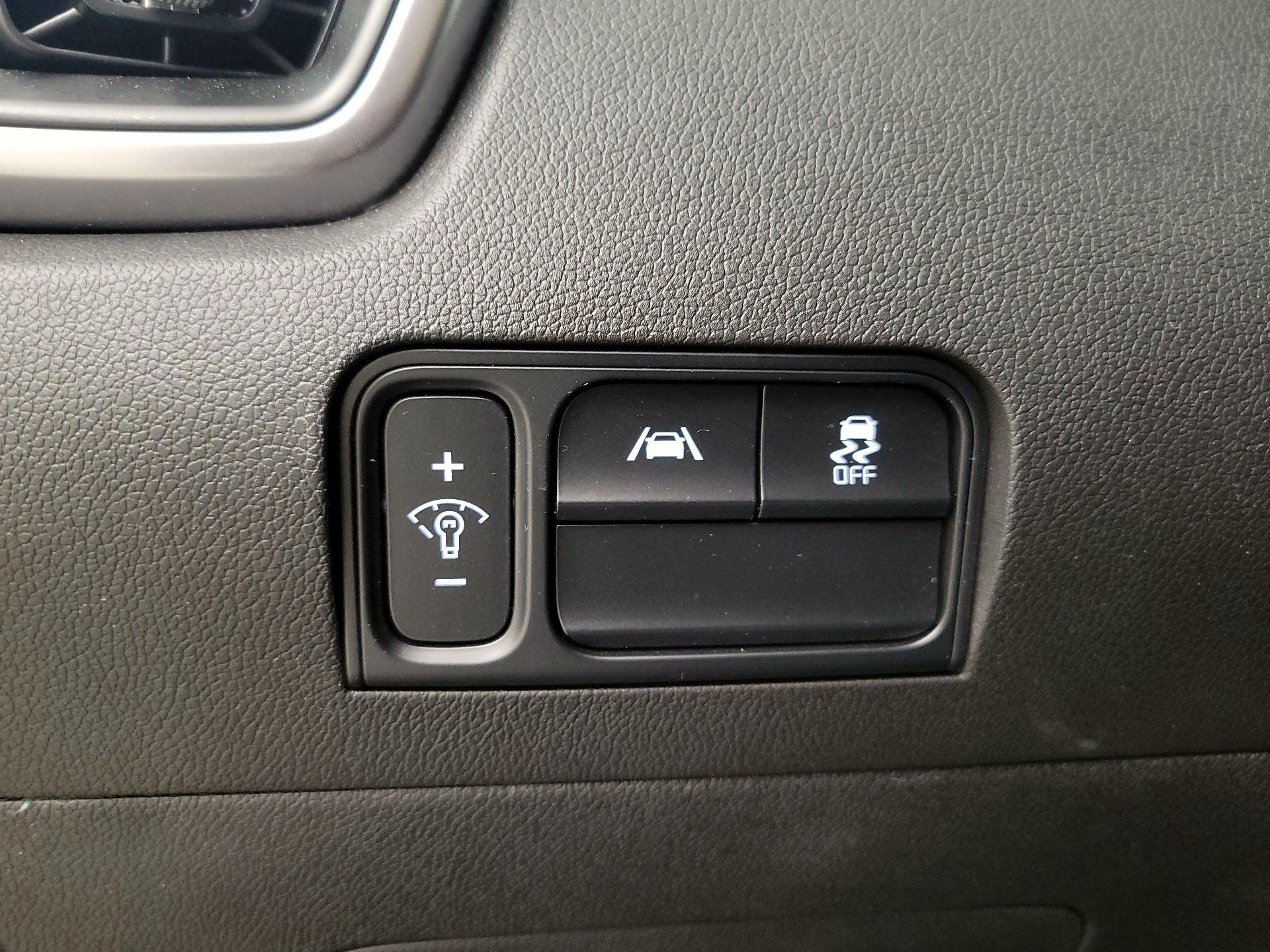 Thumbnail: 2023 Kia Sorento - 13