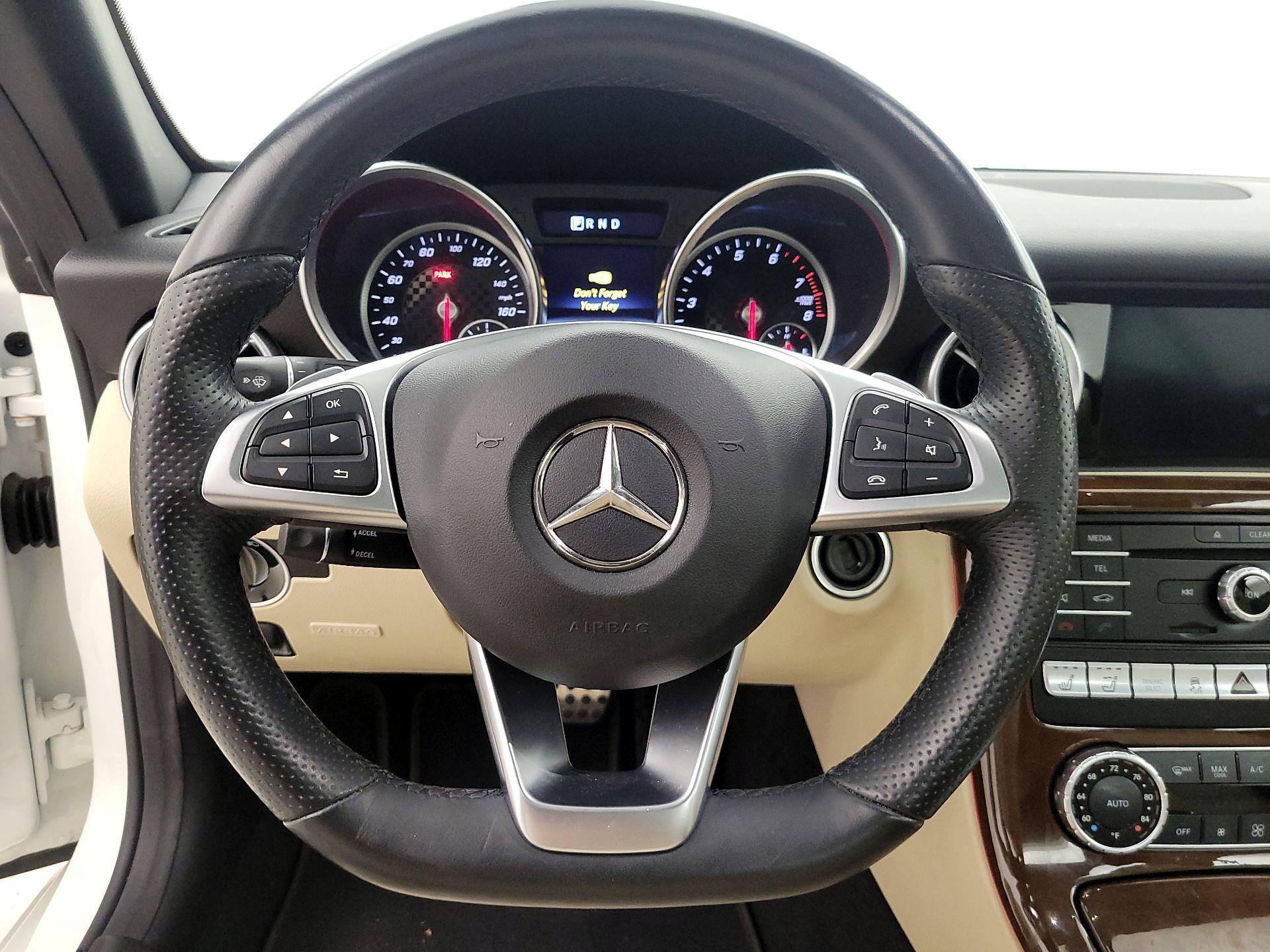 Thumbnail: 2020 Mercedes-Benz SLC - 10