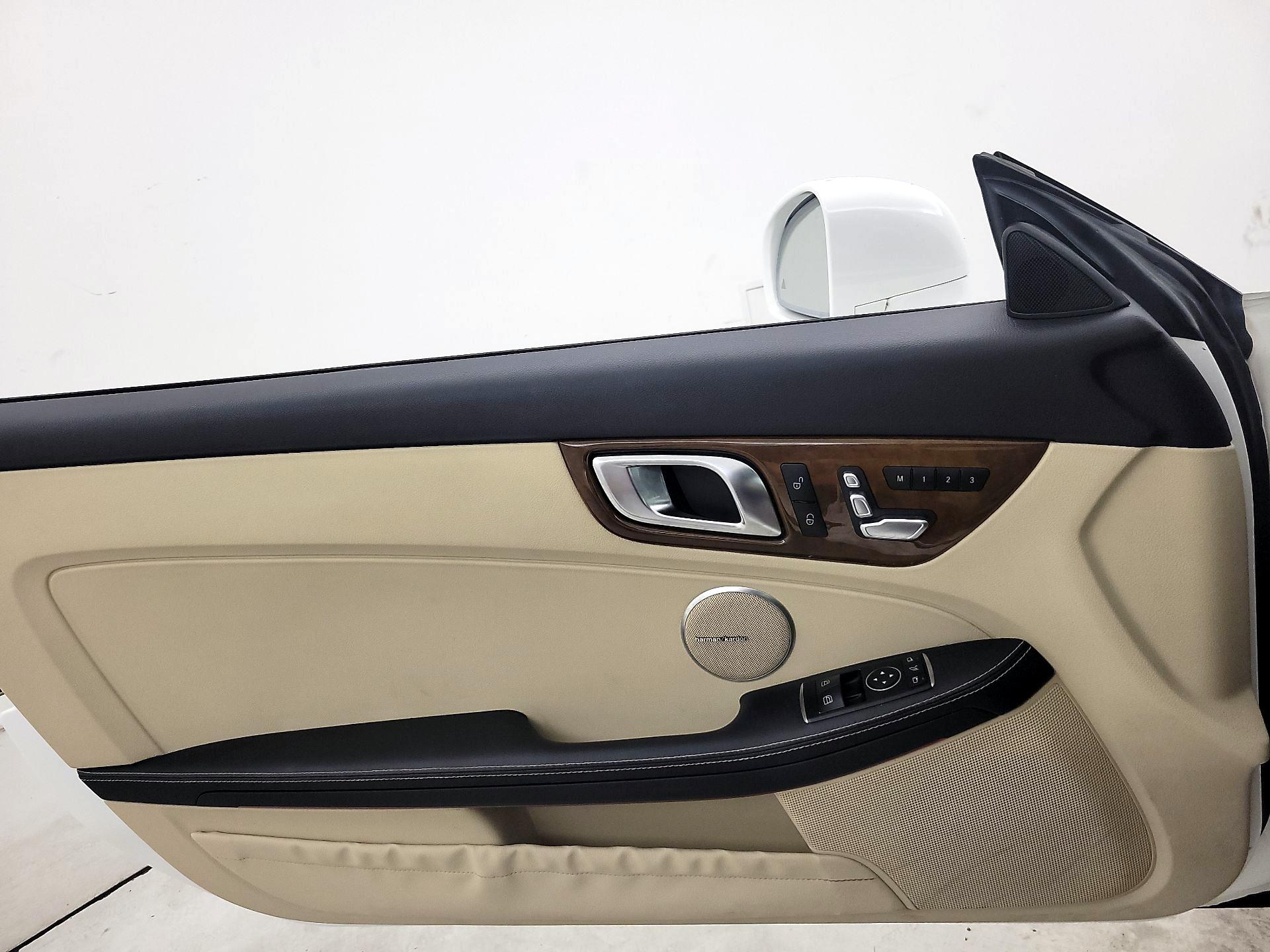 Thumbnail: 2020 Mercedes-Benz SLC - 12