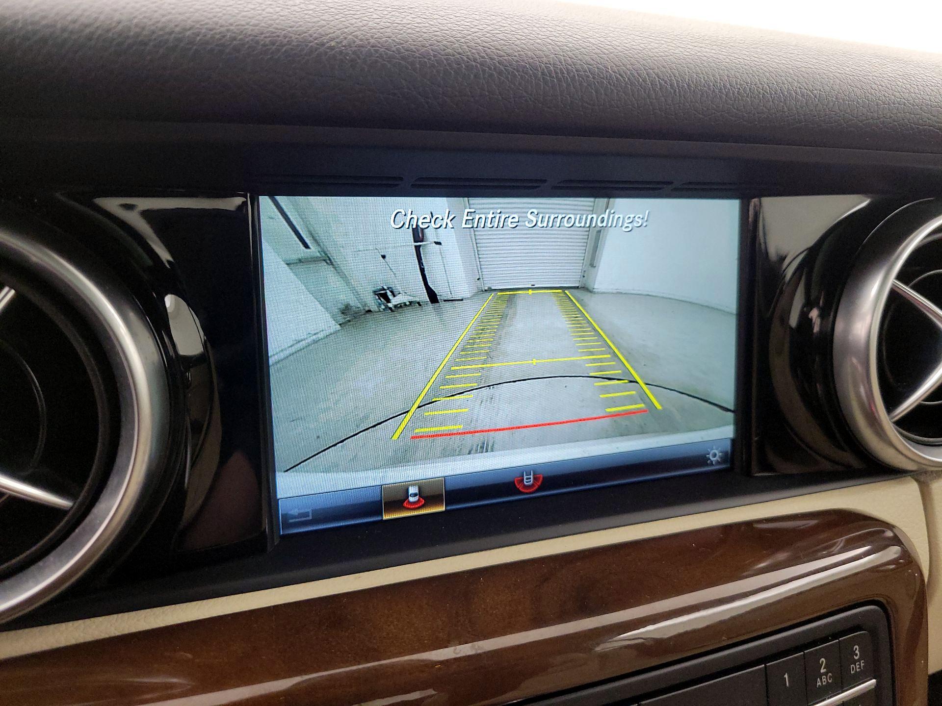 Thumbnail: 2020 Mercedes-Benz SLC - 15