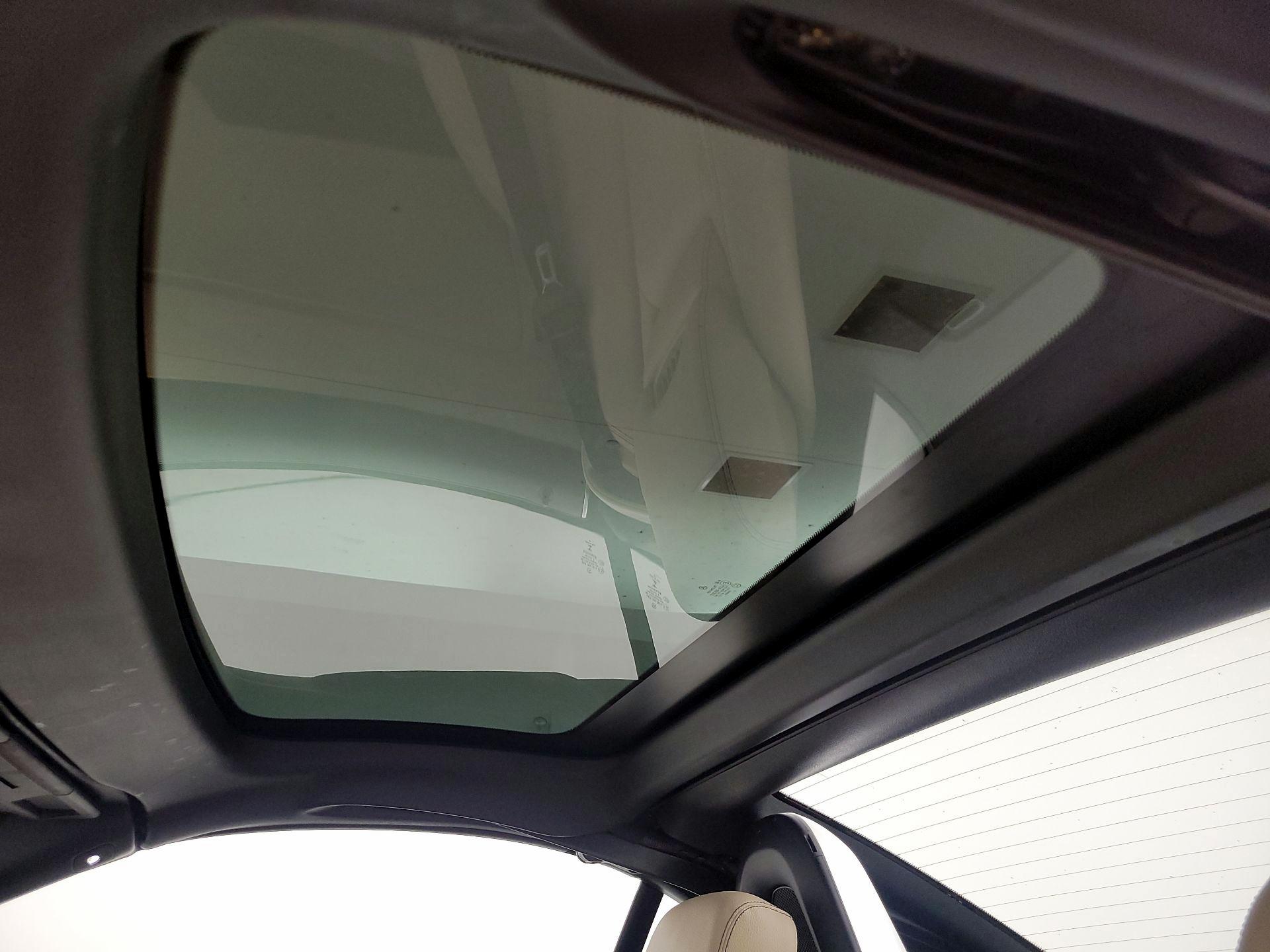 Thumbnail: 2020 Mercedes-Benz SLC - 20