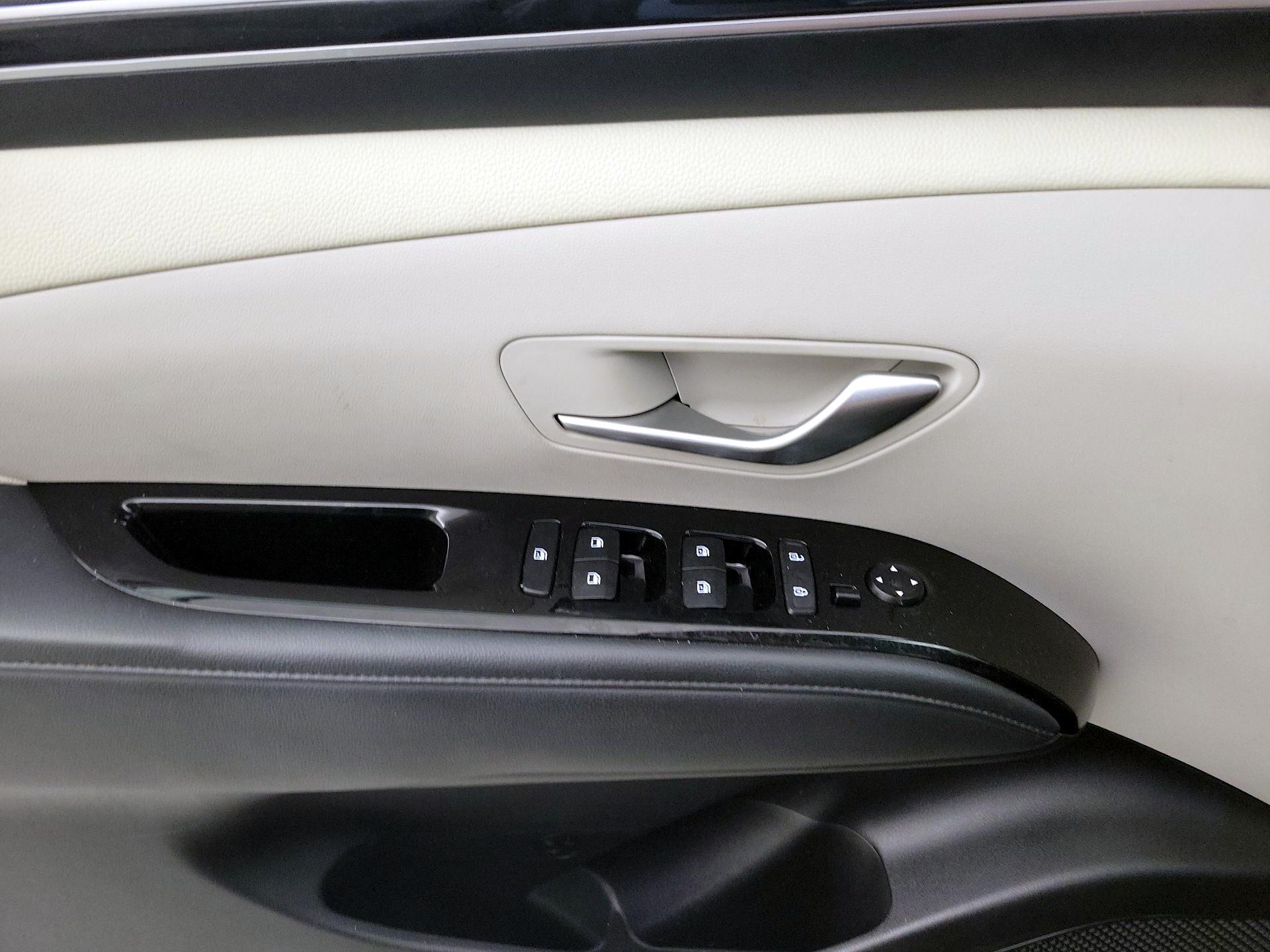 Thumbnail: 2022 Hyundai Tucson - 12