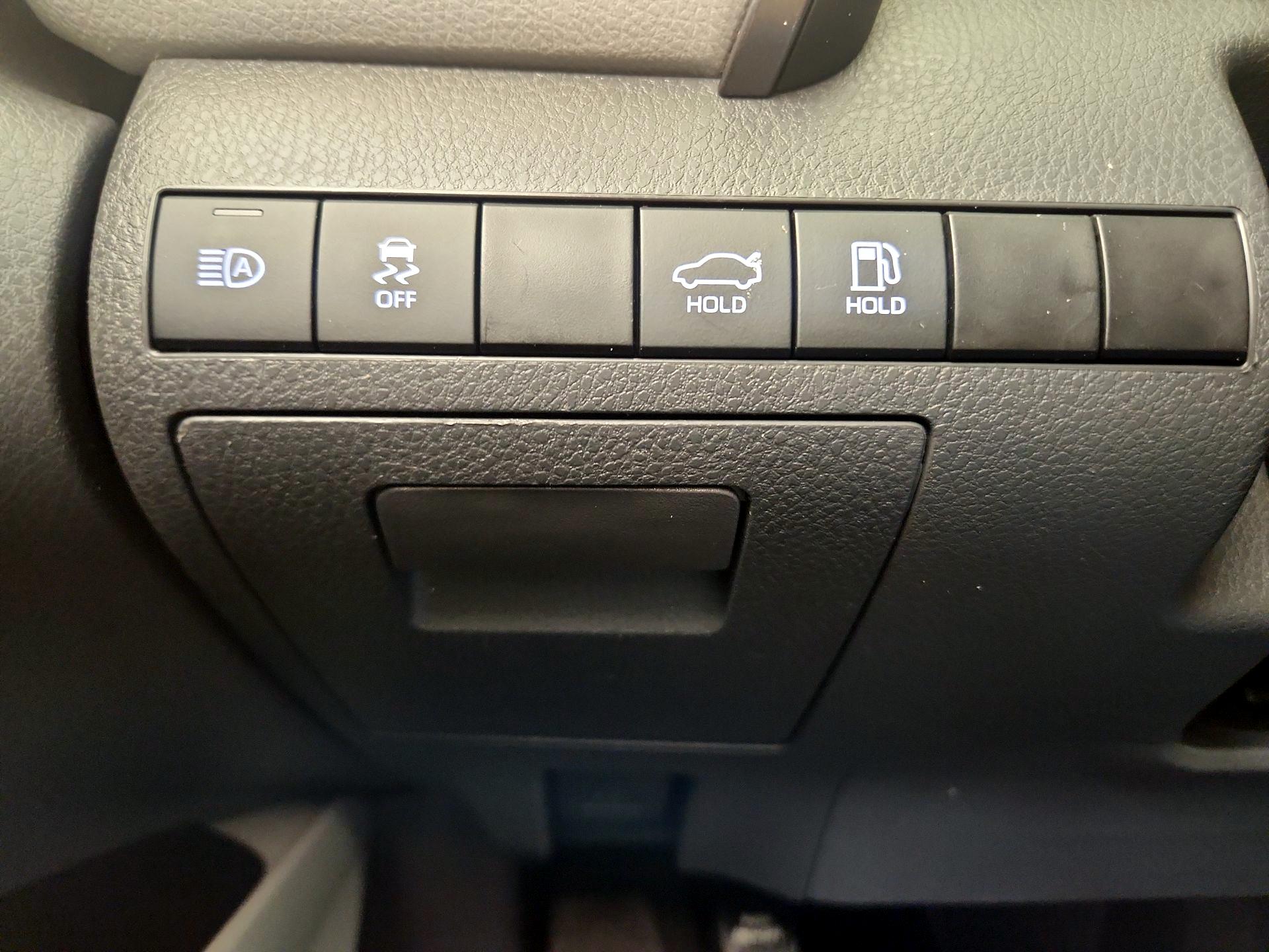 Thumbnail: 2023 Toyota Camry - 13