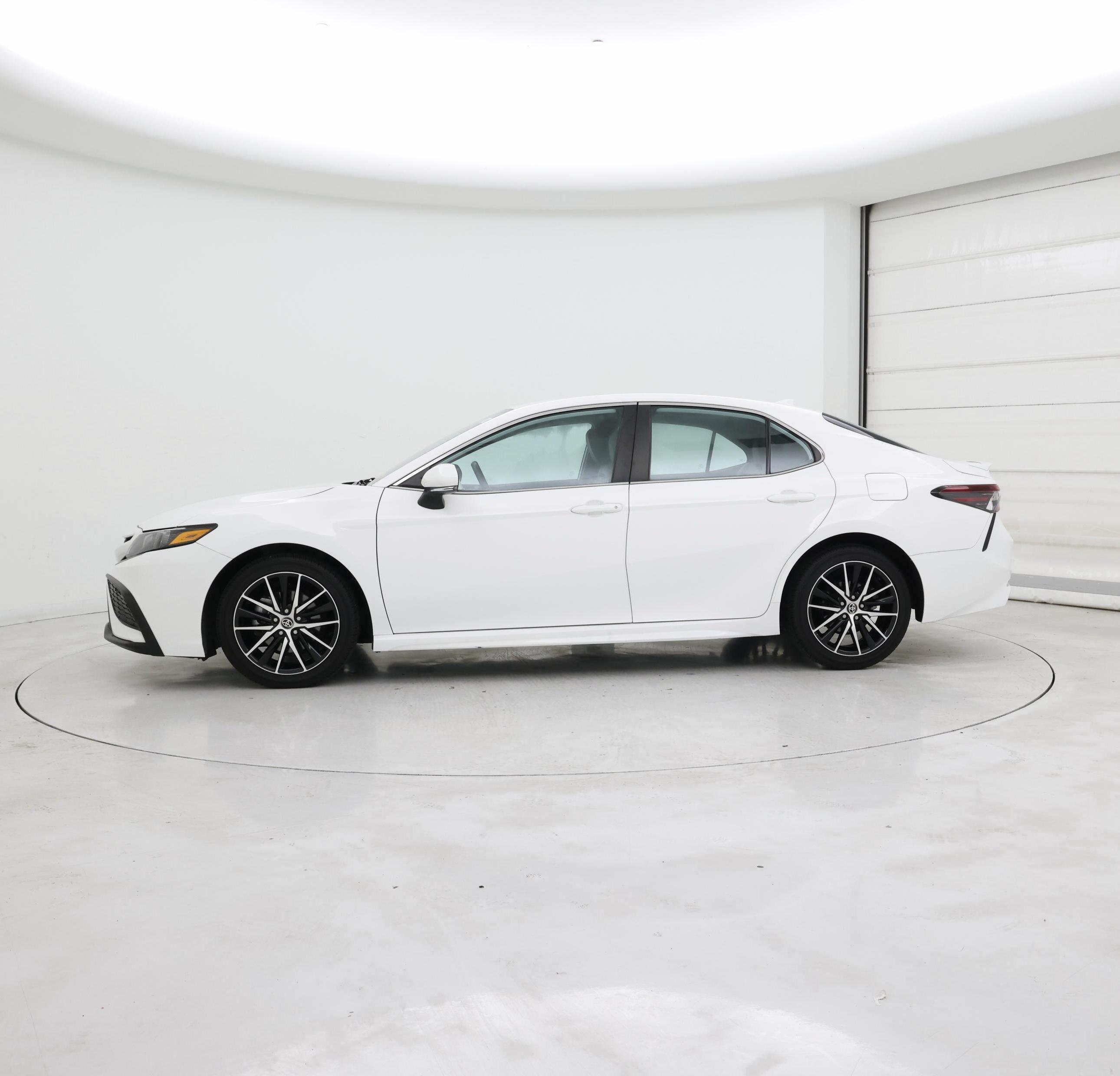 Thumbnail: 2023 Toyota Camry - 3