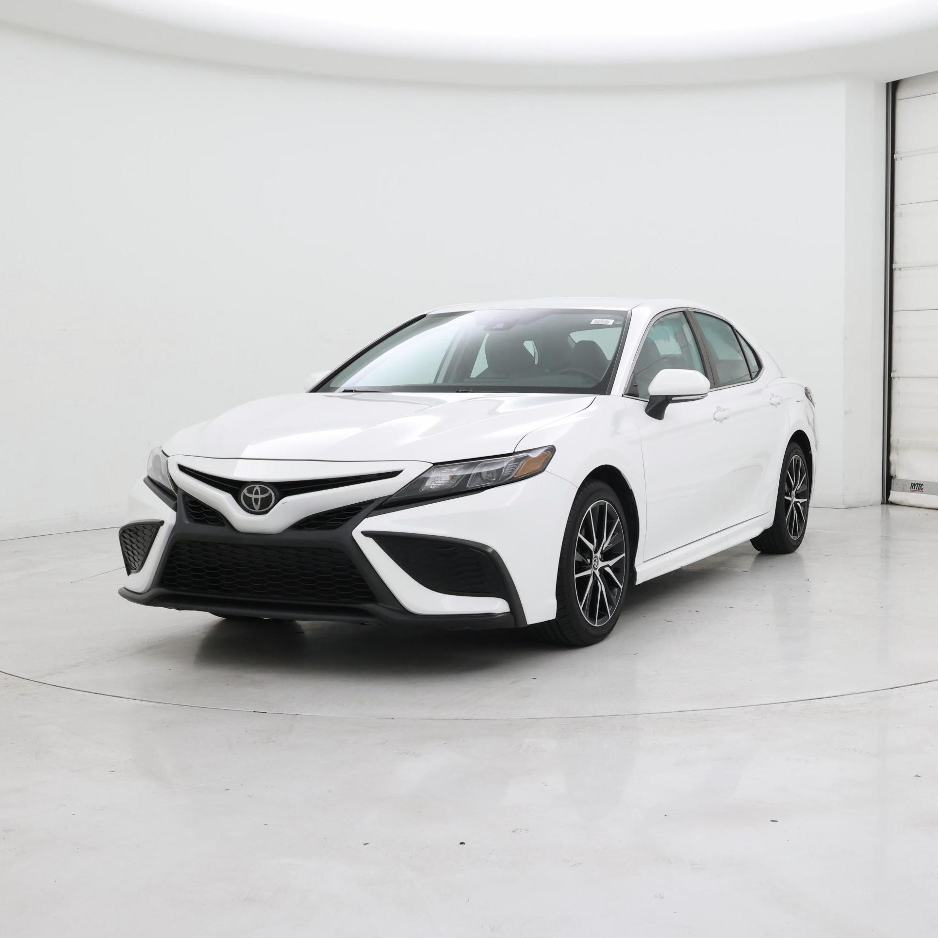 Thumbnail: 2023 Toyota Camry - 4