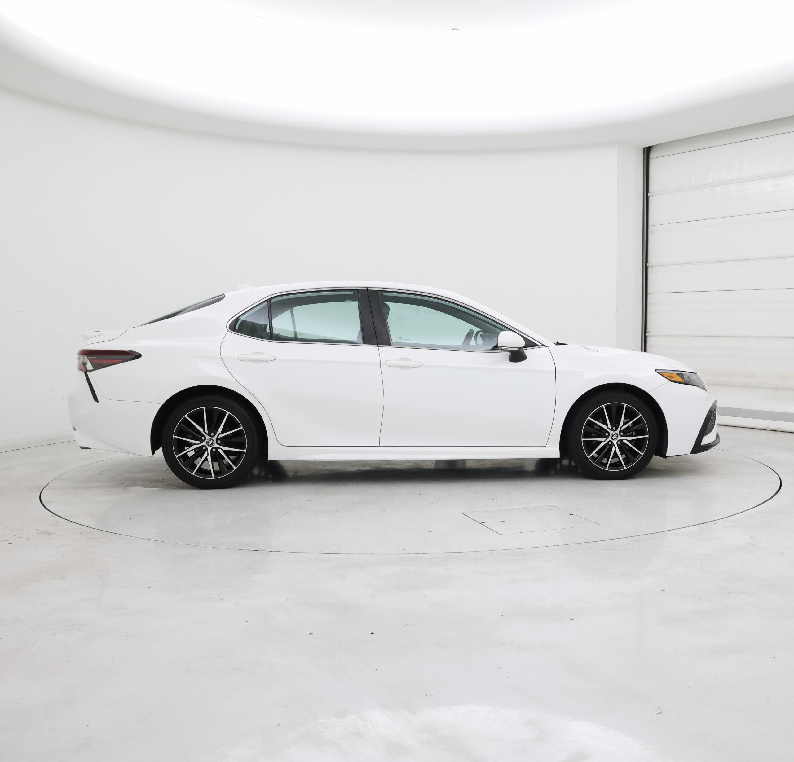 Thumbnail: 2023 Toyota Camry - 7