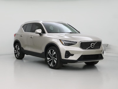 2024 Volvo XC40 B5 Plus Bright Theme