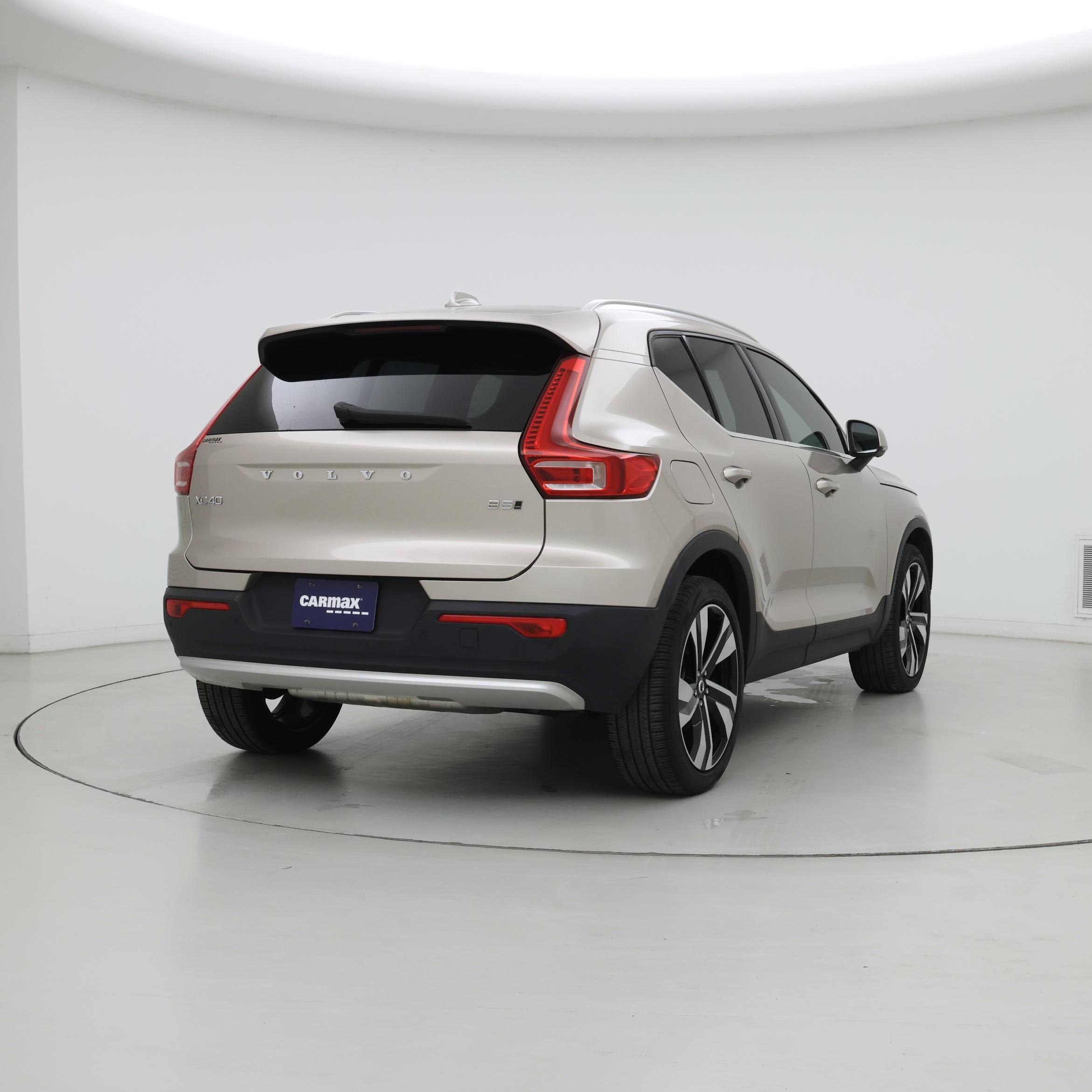 Thumbnail: 2024 Volvo XC40 - 8