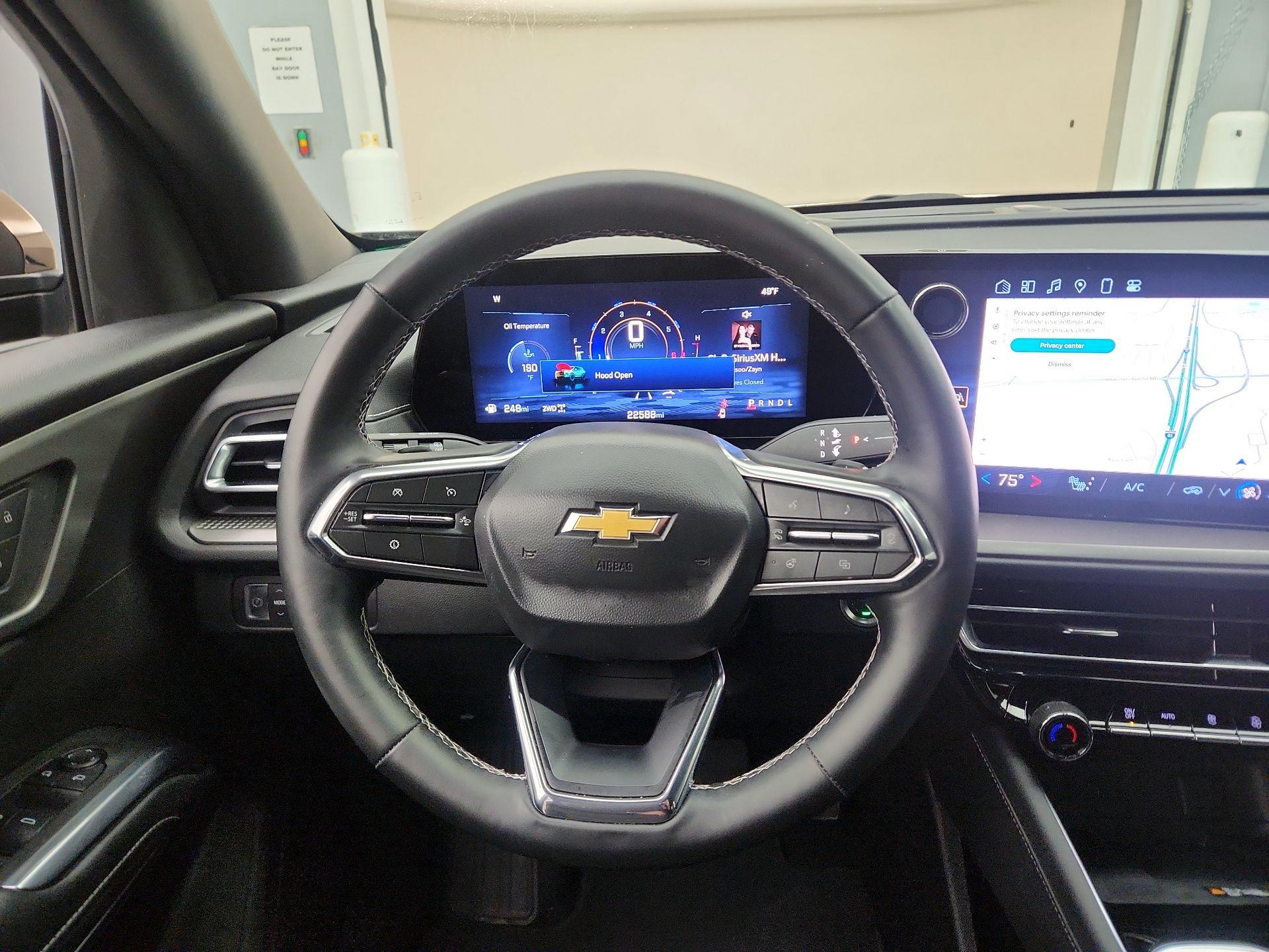 Thumbnail: 2025 Chevrolet Traverse - 10