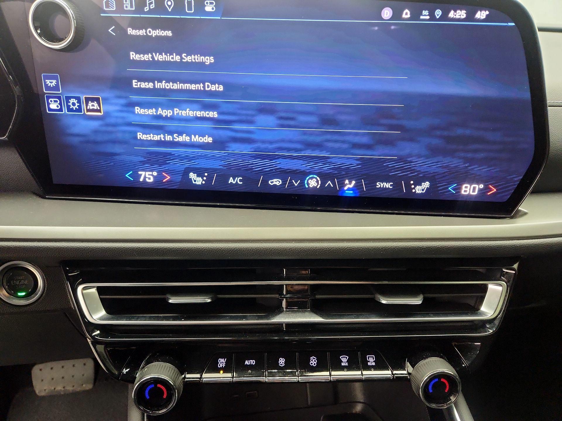 Thumbnail: 2025 Chevrolet Traverse - 17