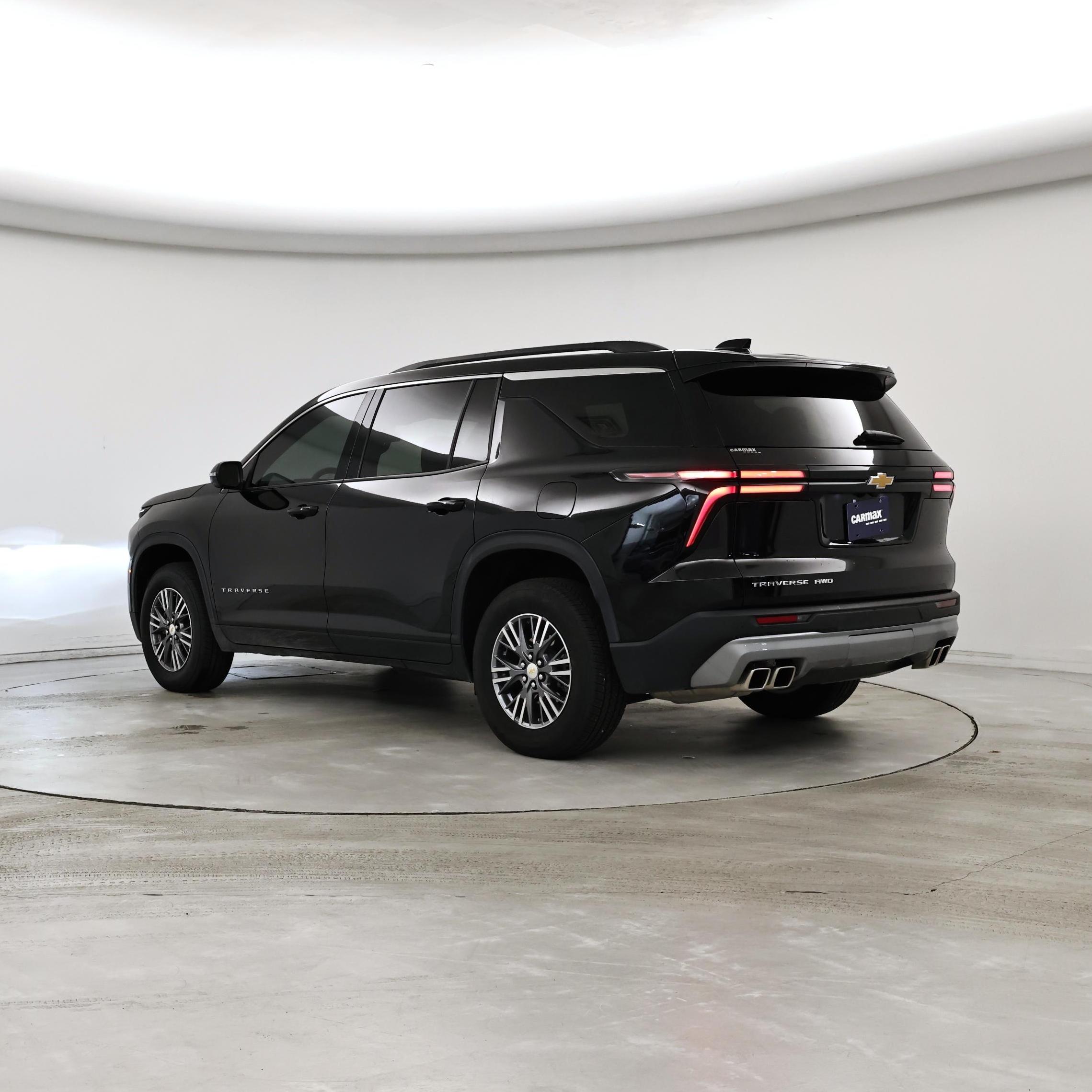 Thumbnail: 2025 Chevrolet Traverse - 2