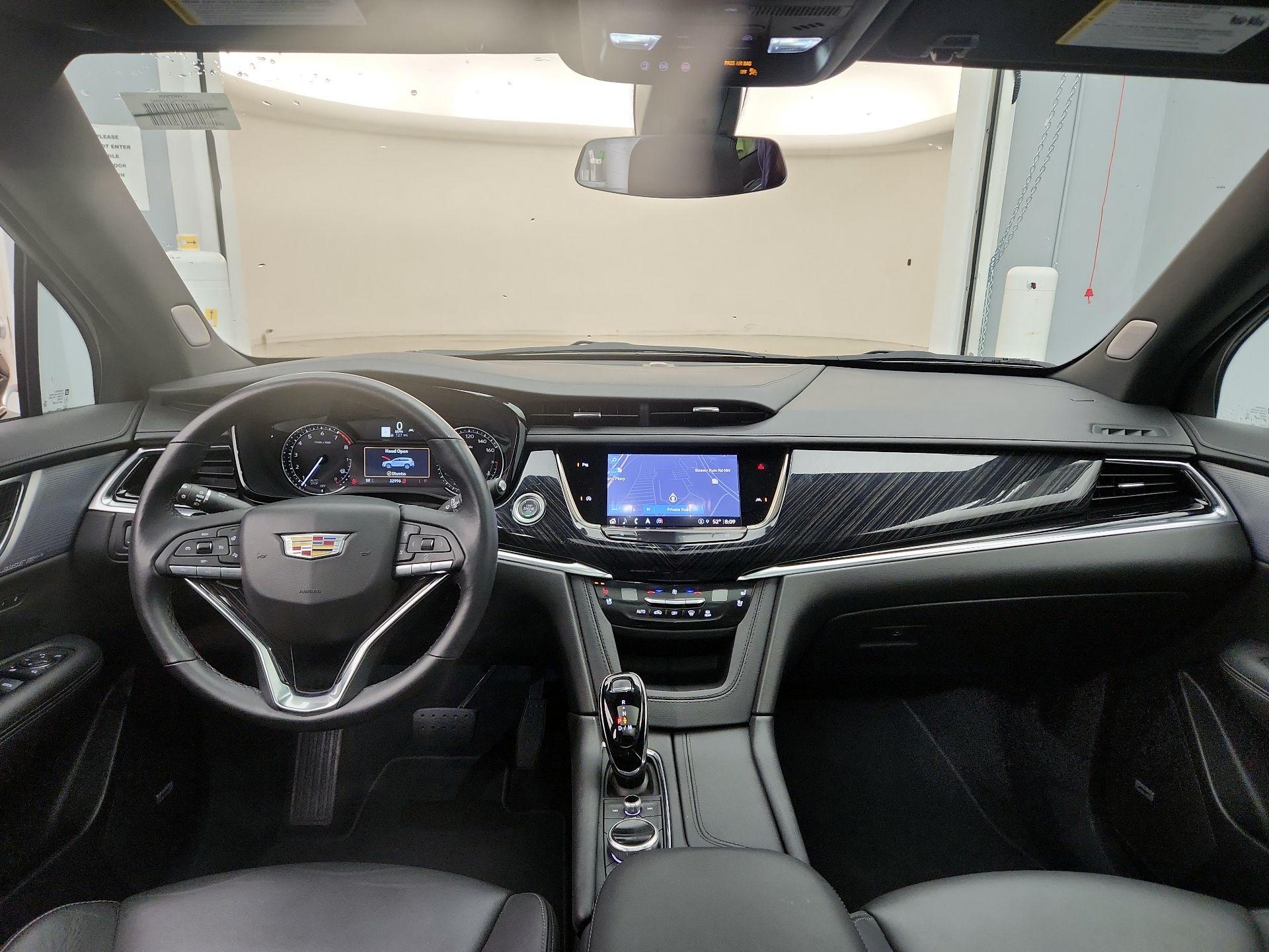 Thumbnail: 2025 Cadillac XT6 - 9