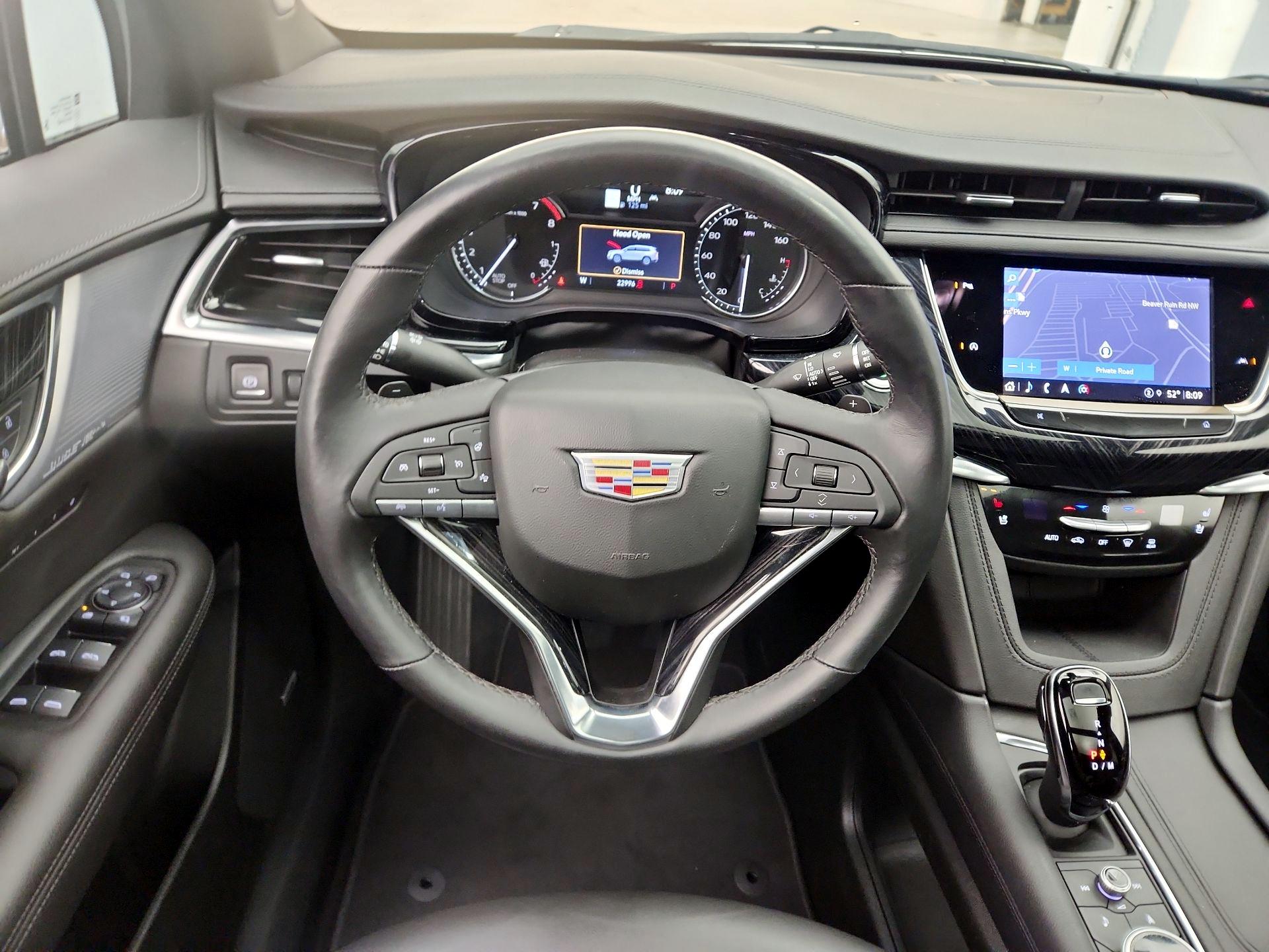 Thumbnail: 2025 Cadillac XT6 - 10