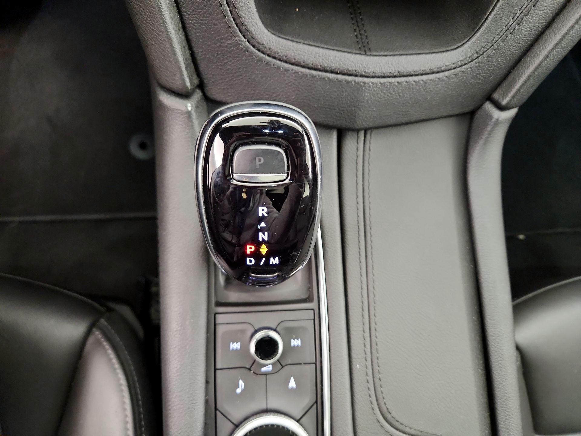 Thumbnail: 2025 Cadillac XT6 - 18