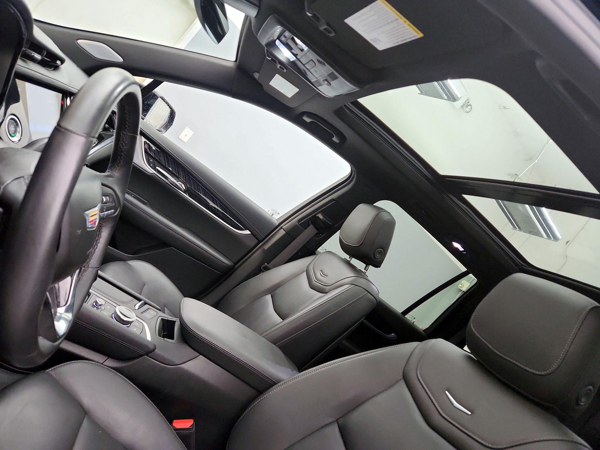 Thumbnail: 2025 Cadillac XT6 - 20