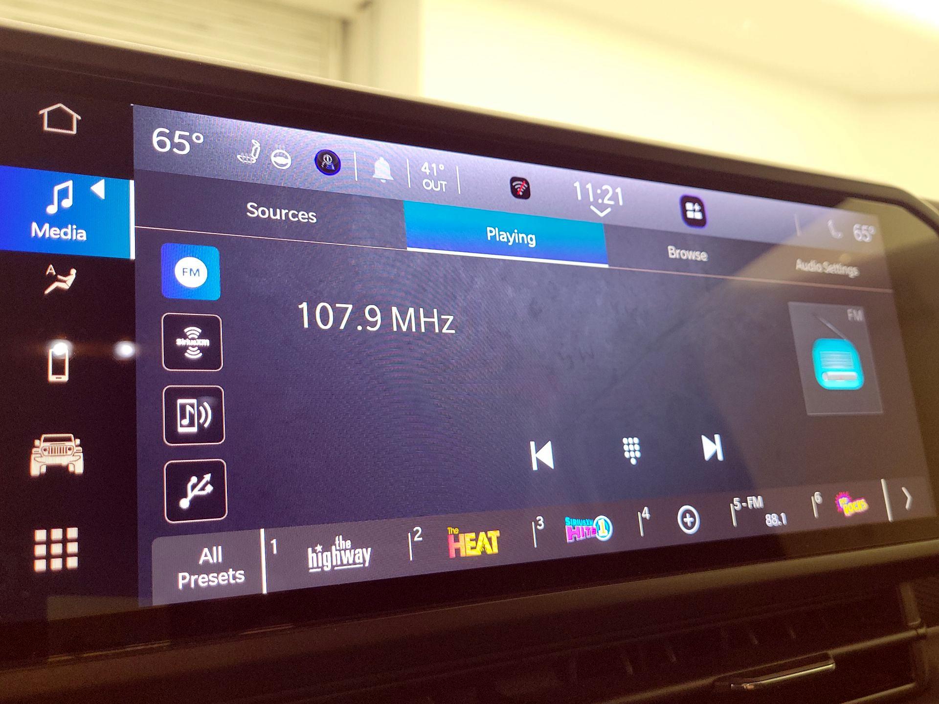 Thumbnail: 2024 Jeep Wrangler - 15