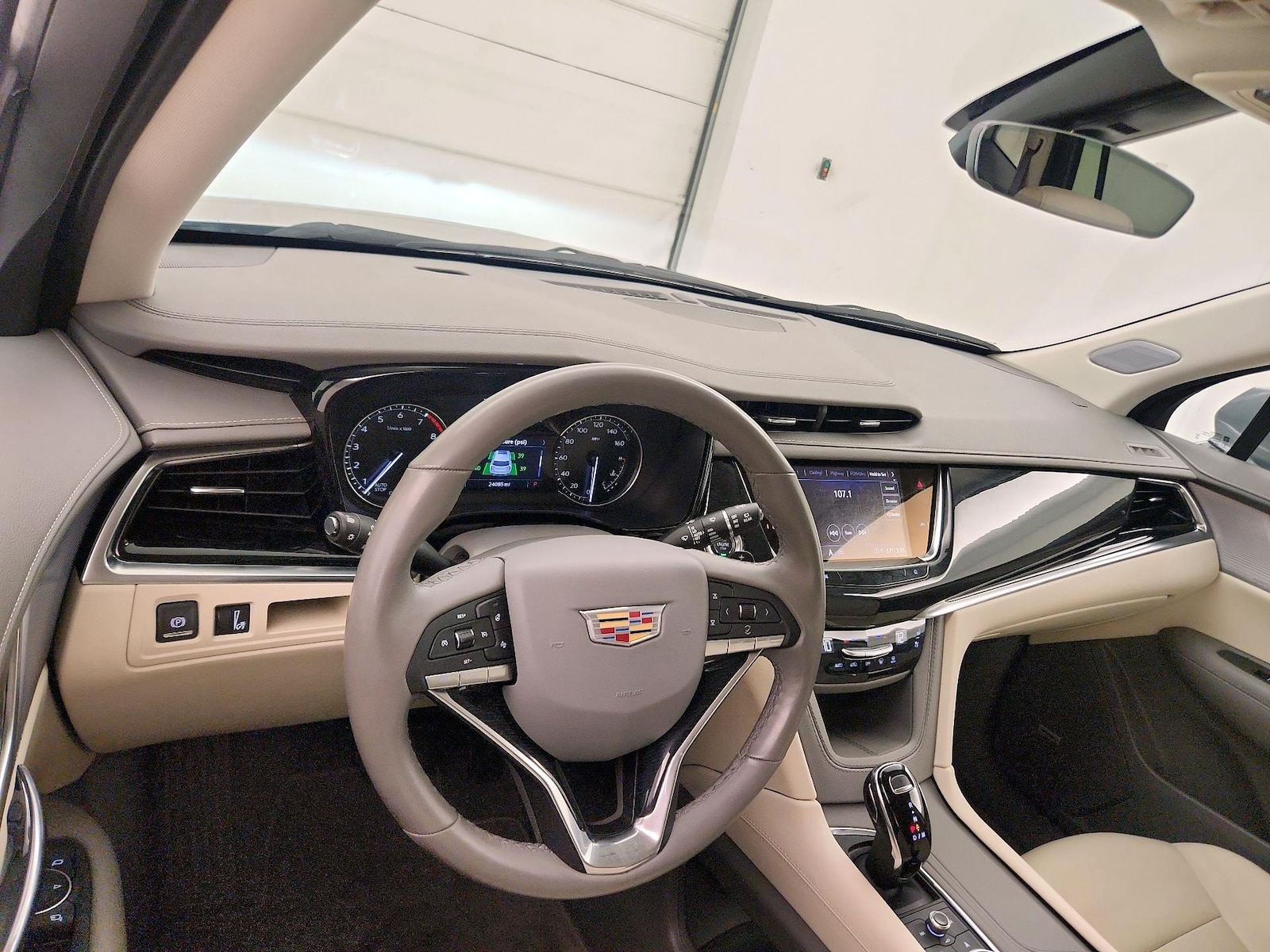 2025 Cadillac XT6 Premium Luxury - Photo 10