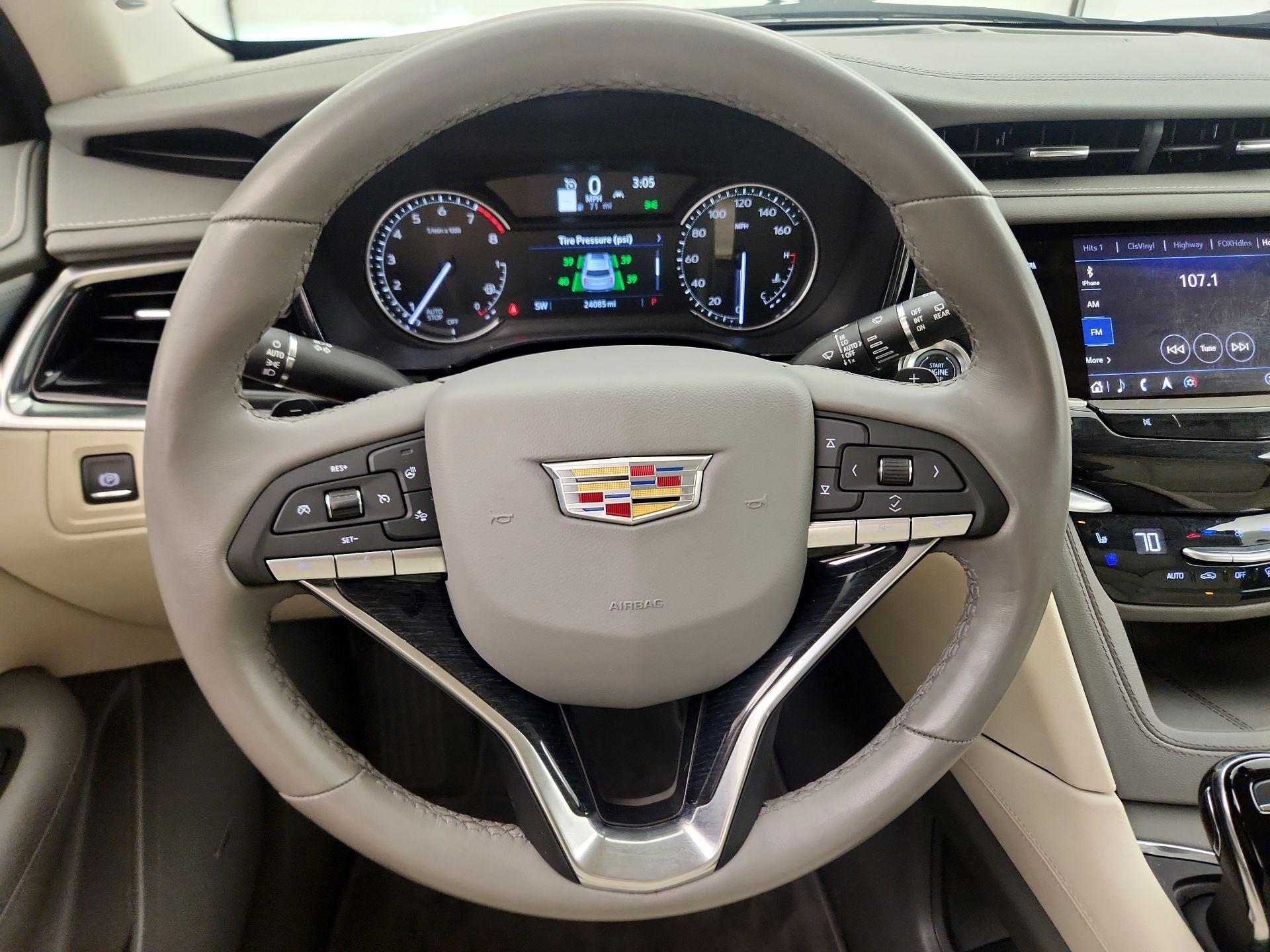 Thumbnail: 2025 Cadillac XT6 - 10