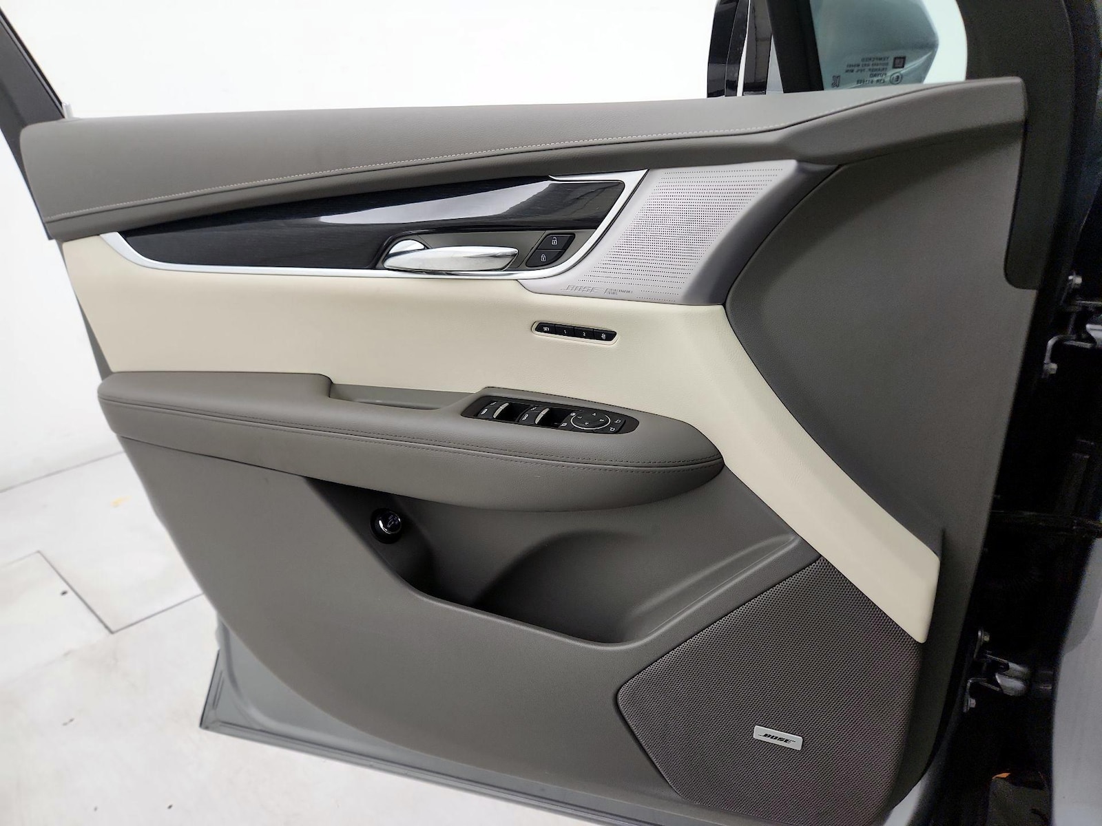 2025 Cadillac XT6 Premium Luxury - Photo 13