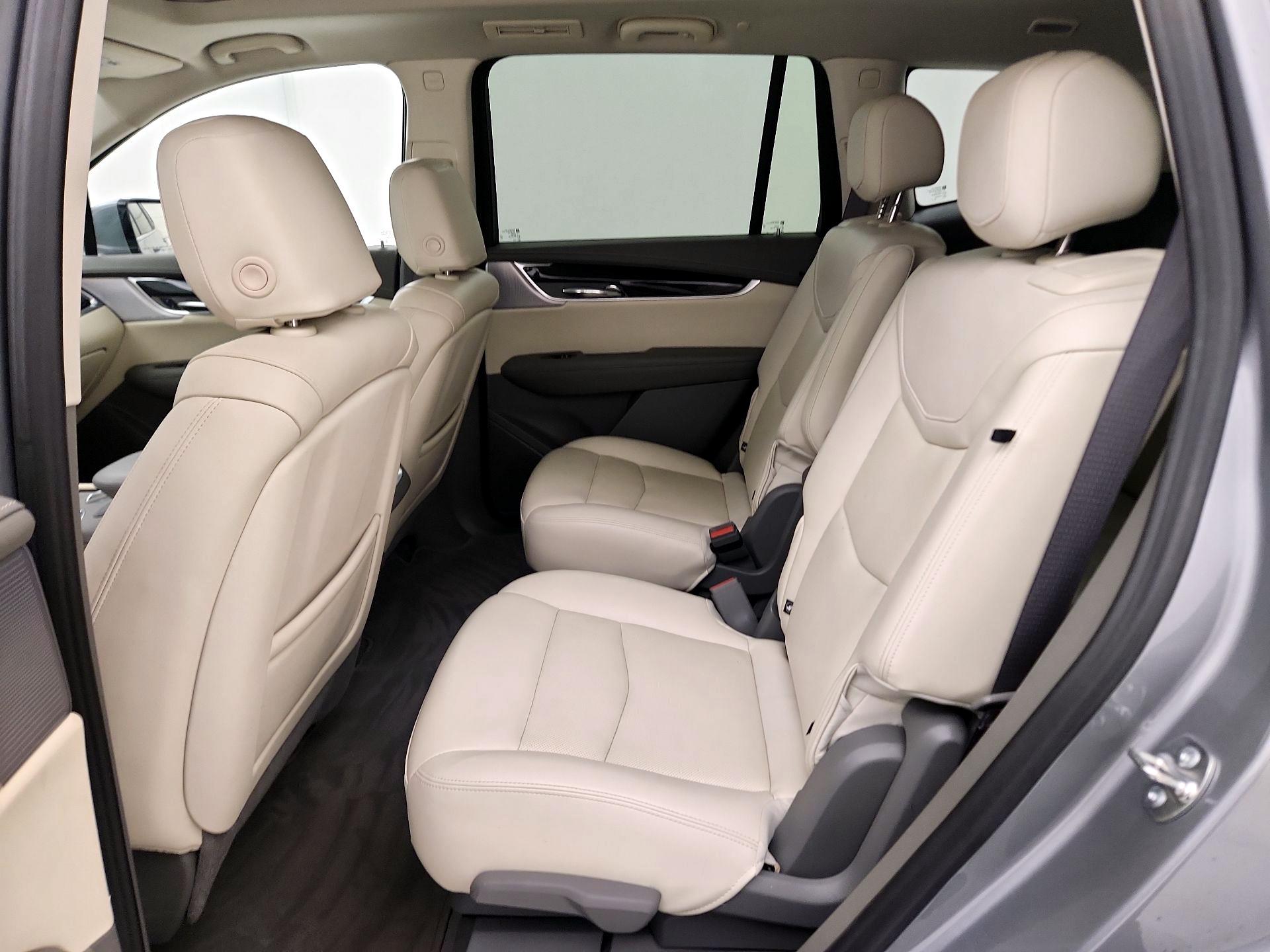 Thumbnail: 2025 Cadillac XT6 - 20