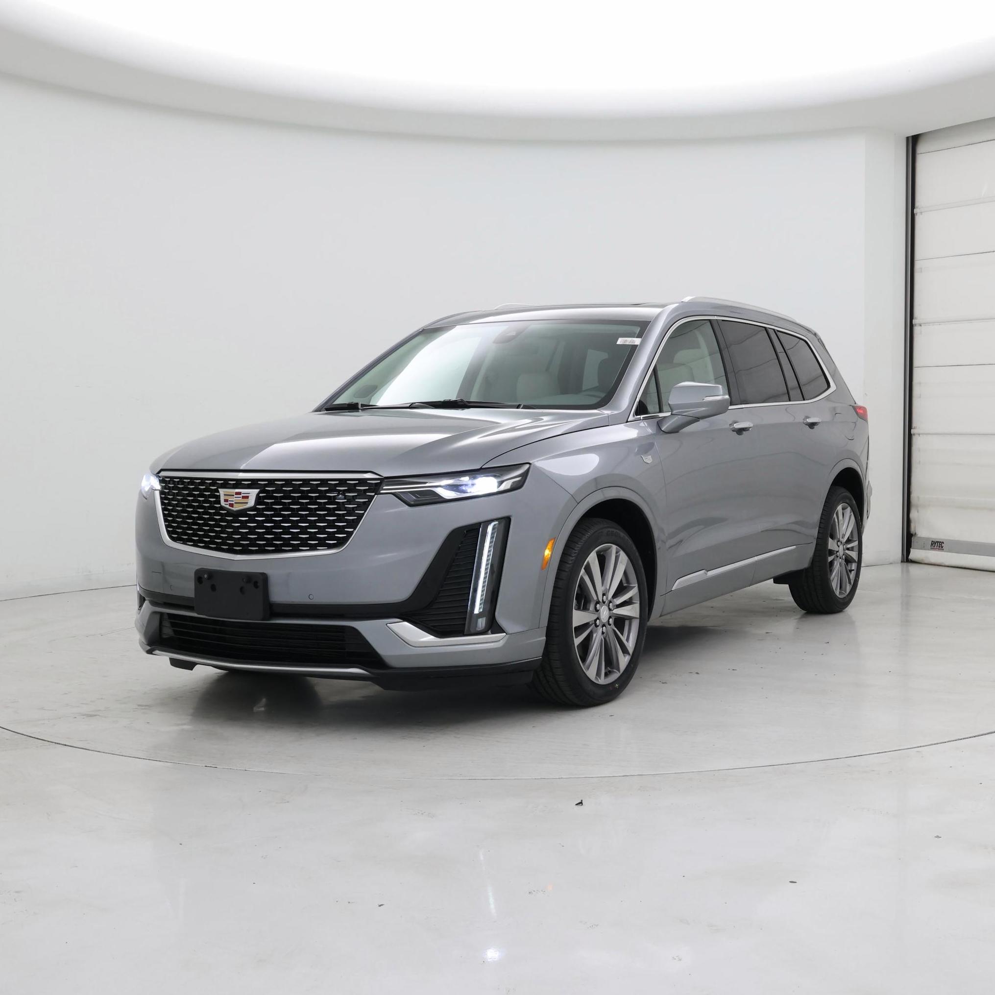Thumbnail: 2025 Cadillac XT6 - 4