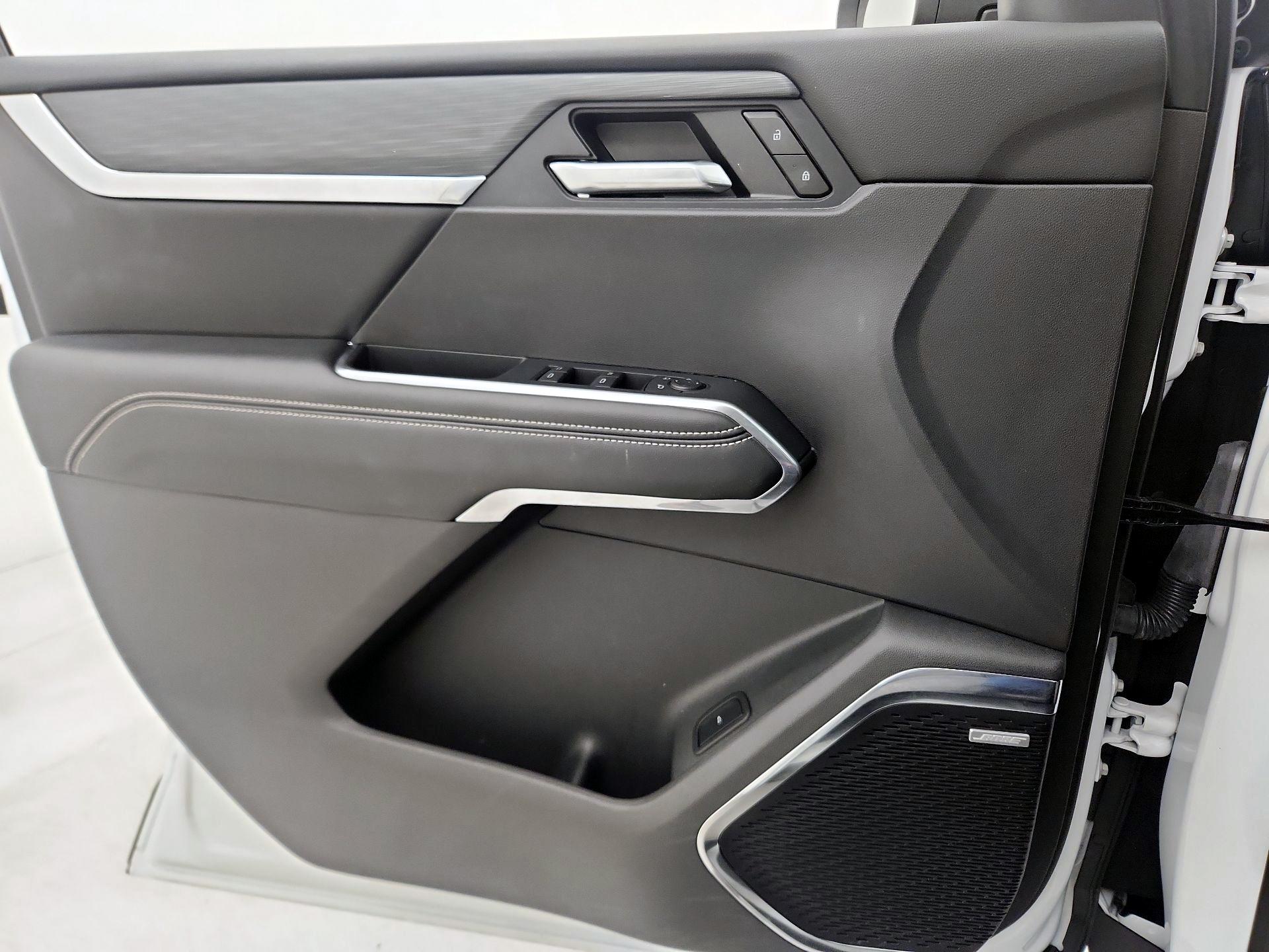 Thumbnail: 2025 GMC Acadia - 12