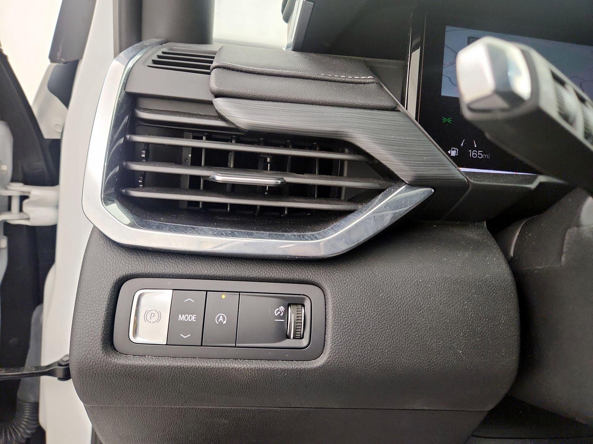 Thumbnail: 2025 GMC Acadia - 13