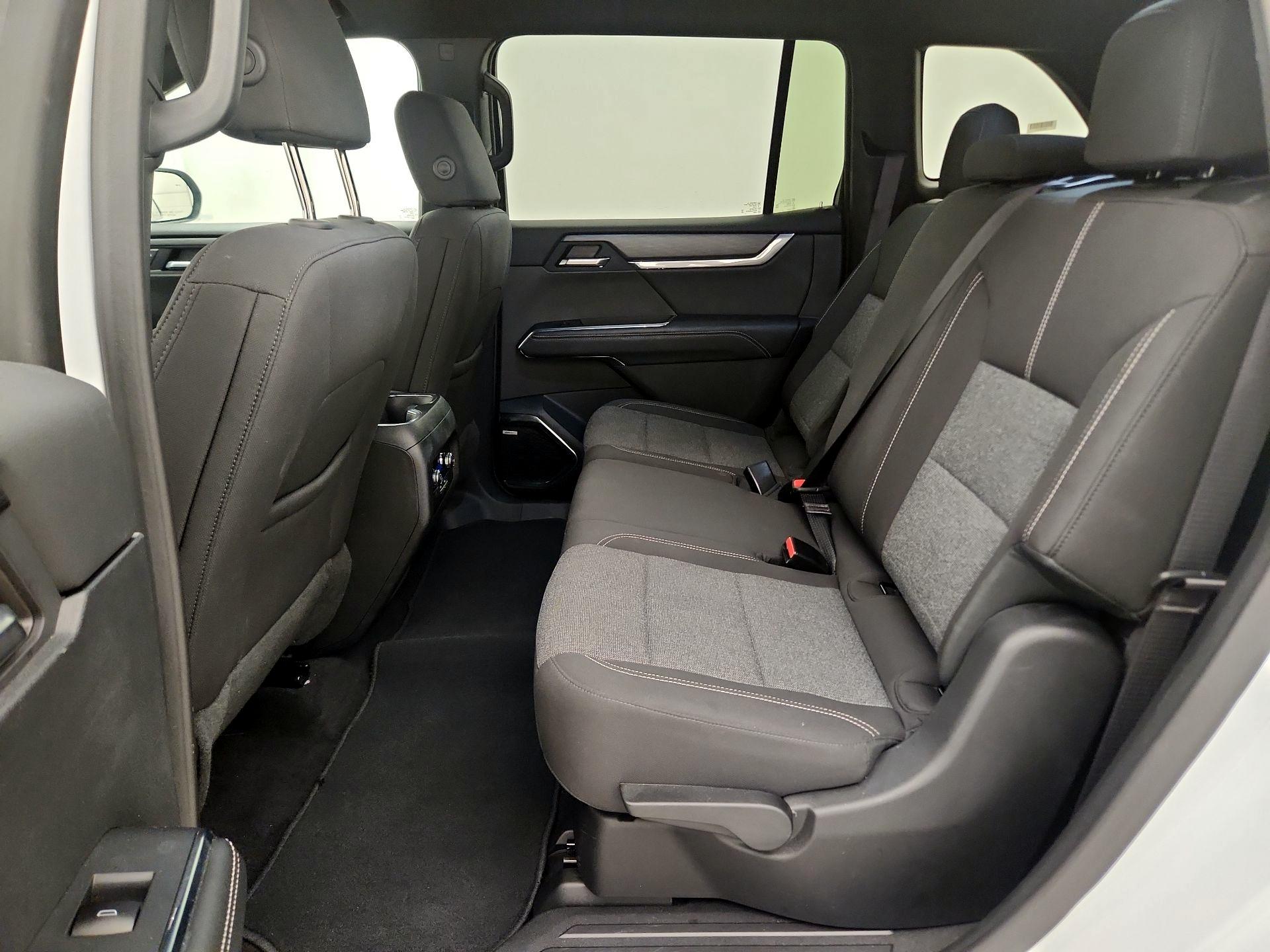 Thumbnail: 2025 GMC Acadia - 20