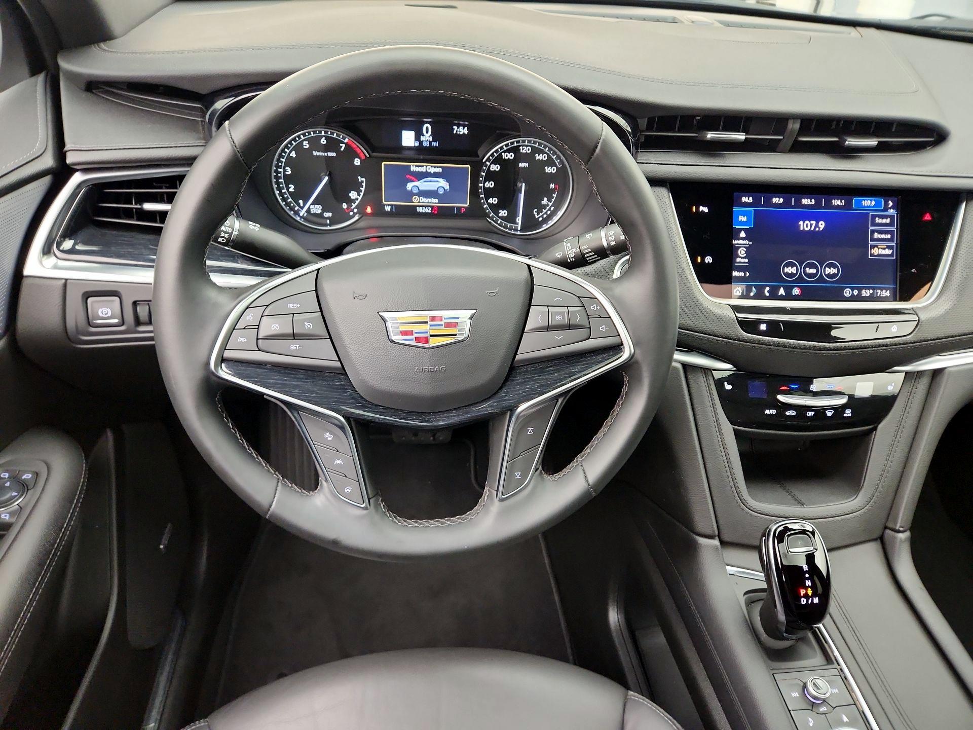 Thumbnail: 2025 Cadillac XT5 - 10