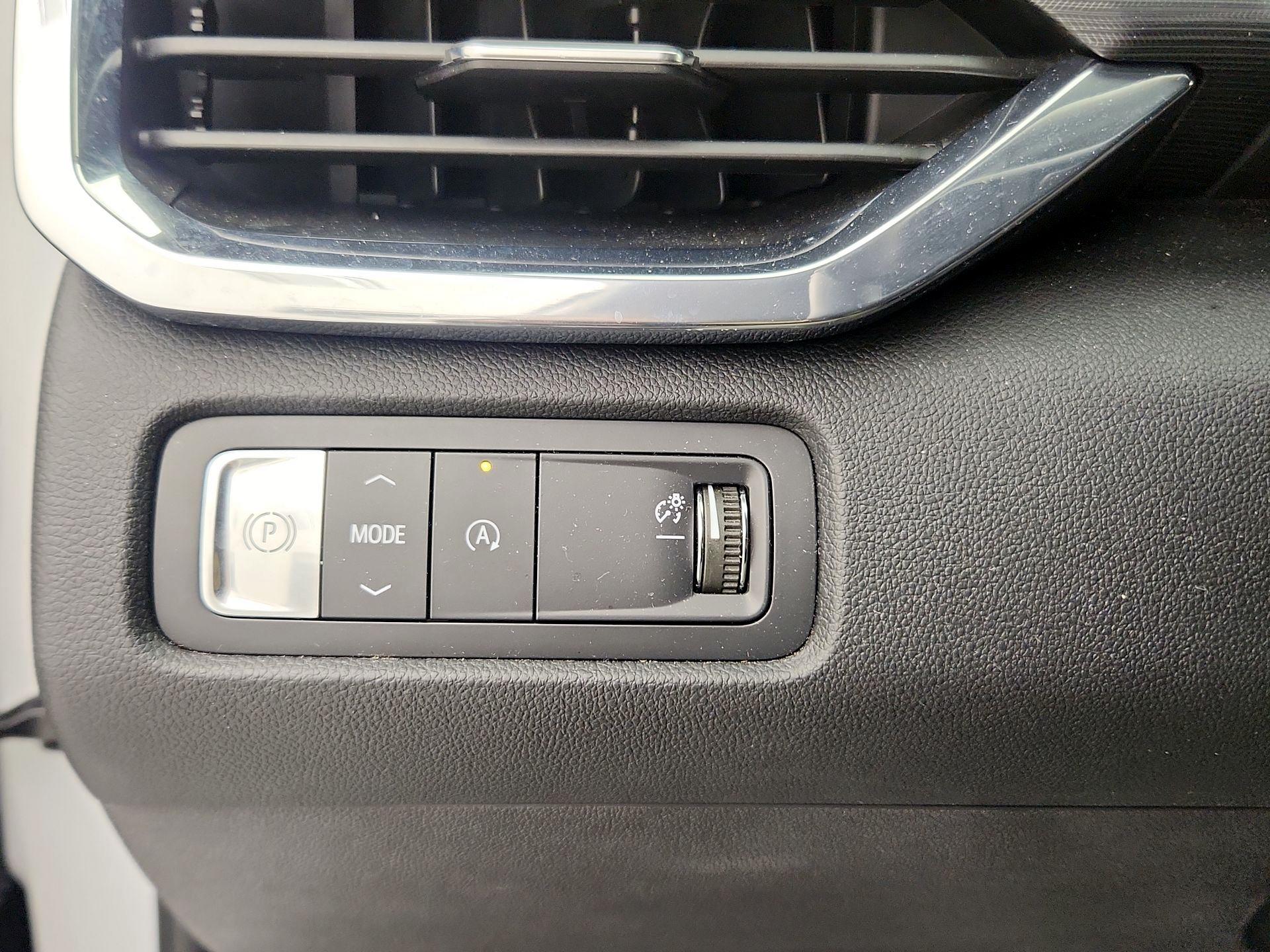 Thumbnail: 2025 GMC Acadia - 13