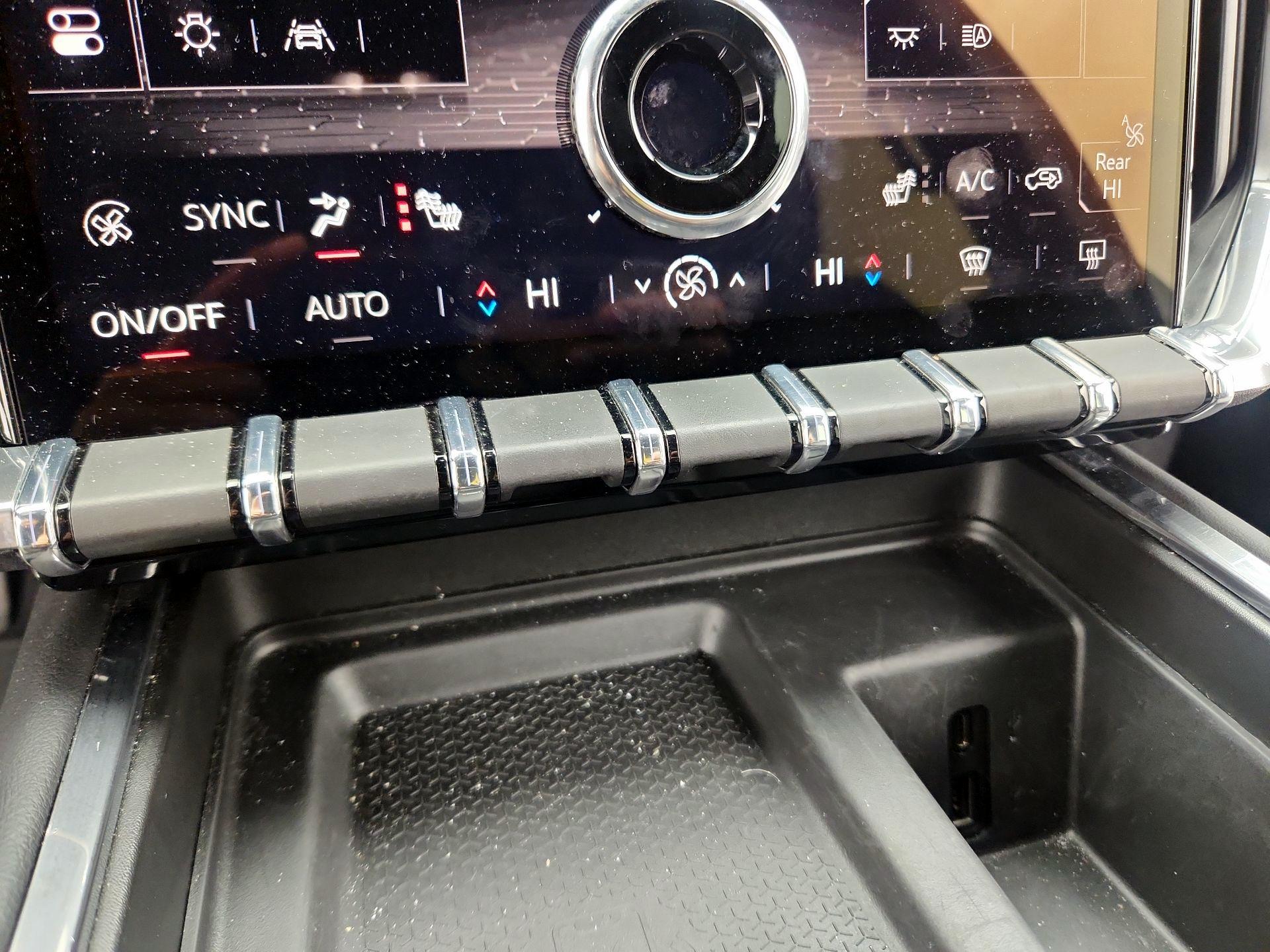 Thumbnail: 2025 GMC Acadia - 17