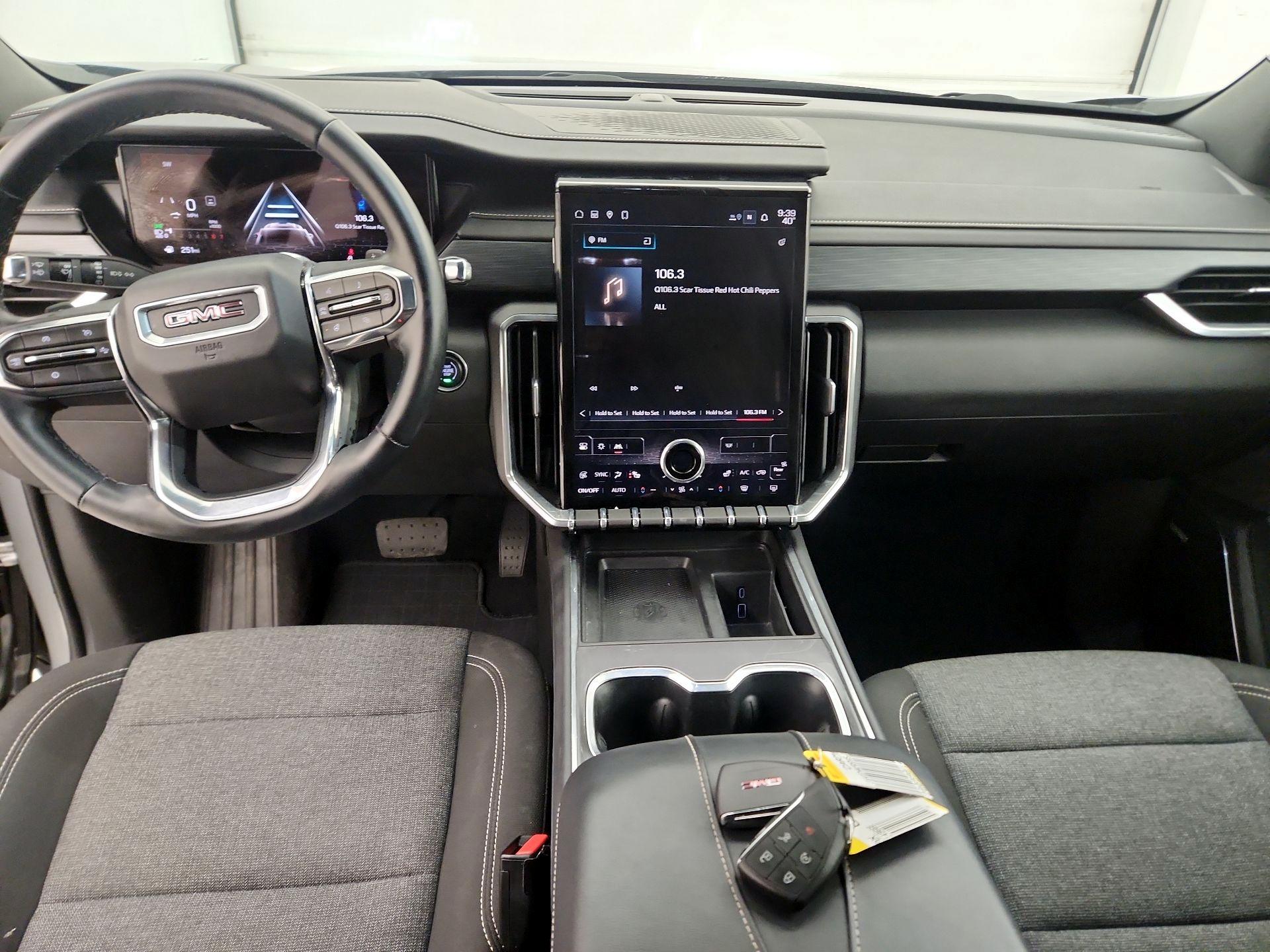 Thumbnail: 2025 GMC Acadia - 9