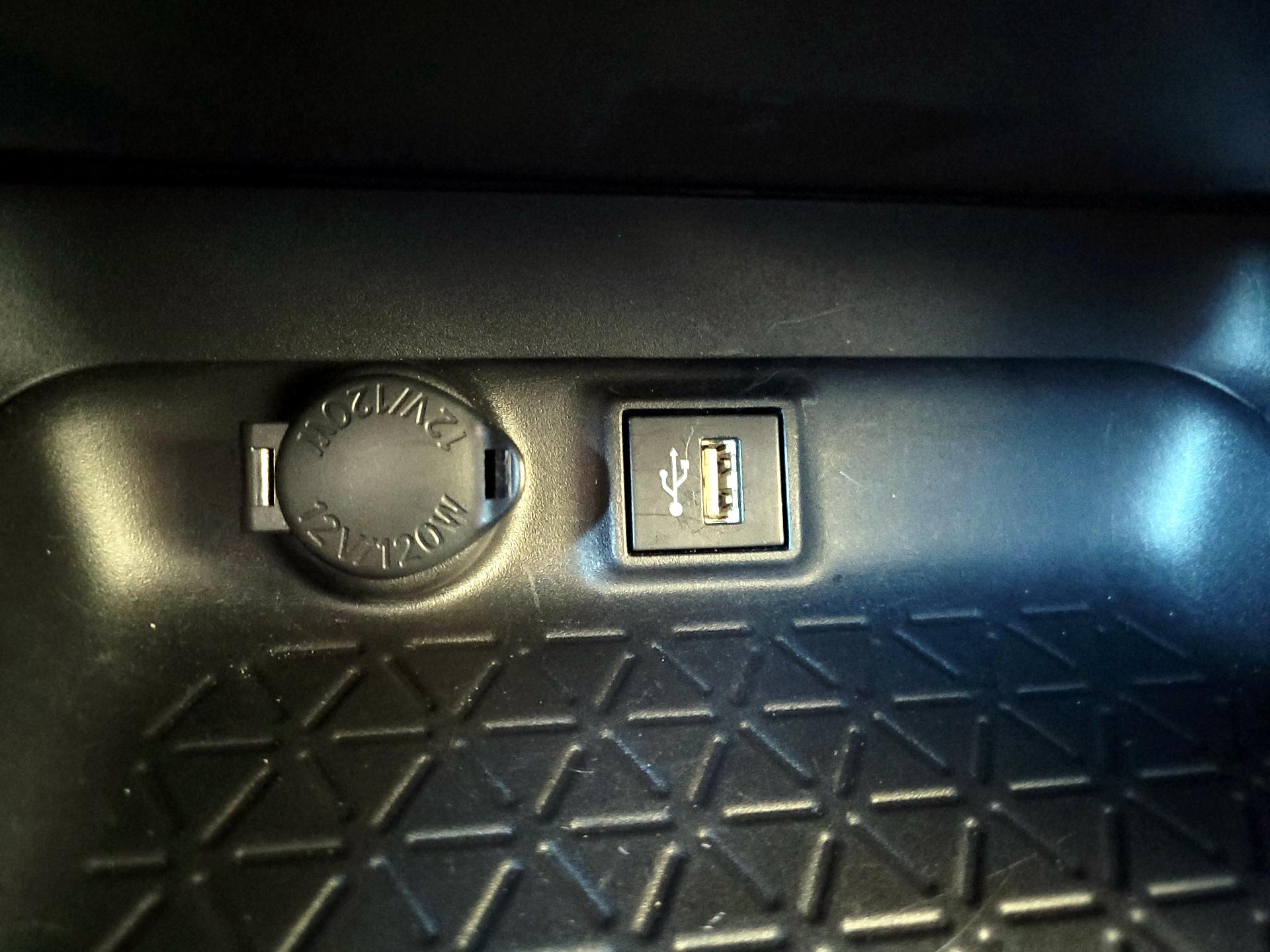 Thumbnail: 2024 Toyota RAV4 - 18