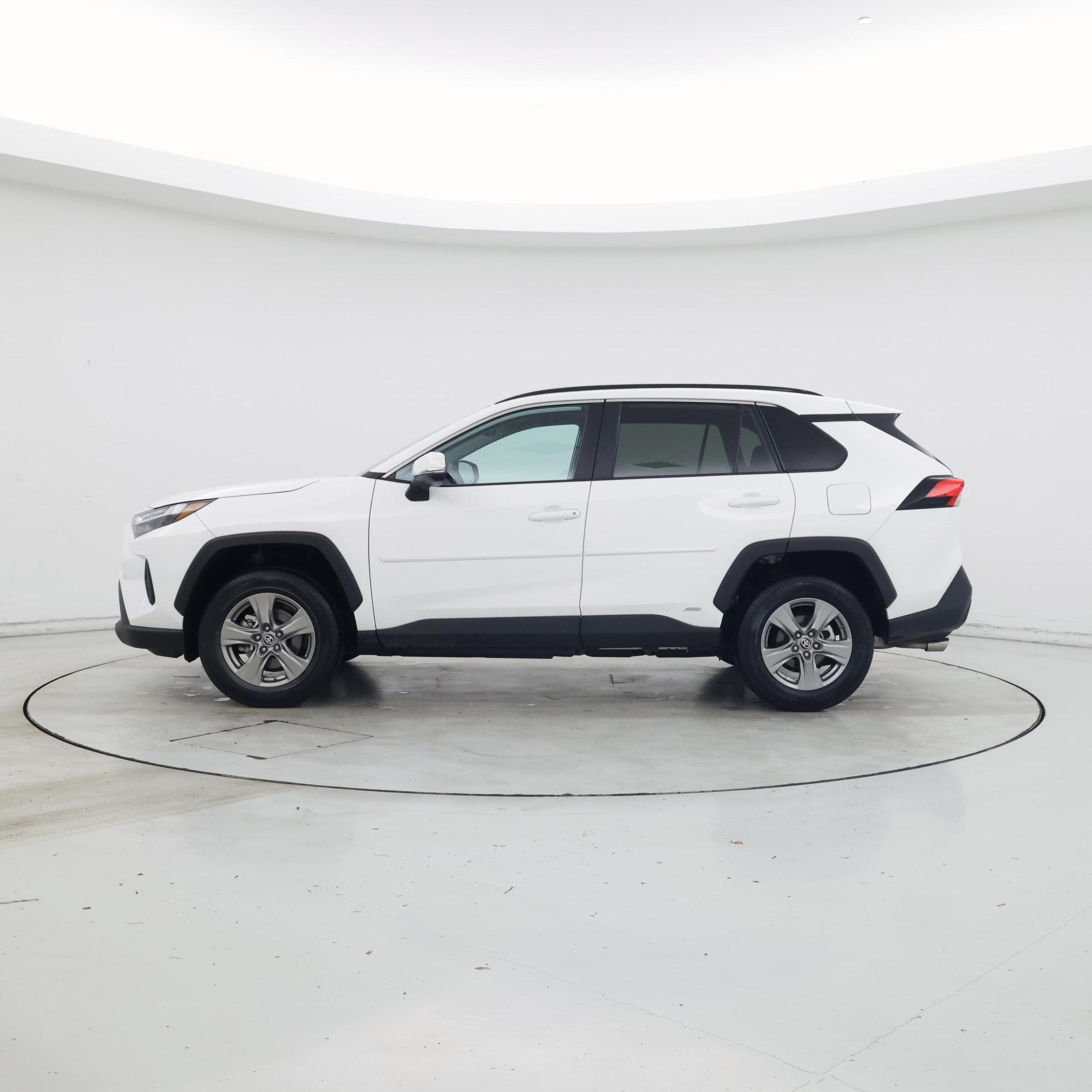 Thumbnail: 2024 Toyota RAV4 - 3