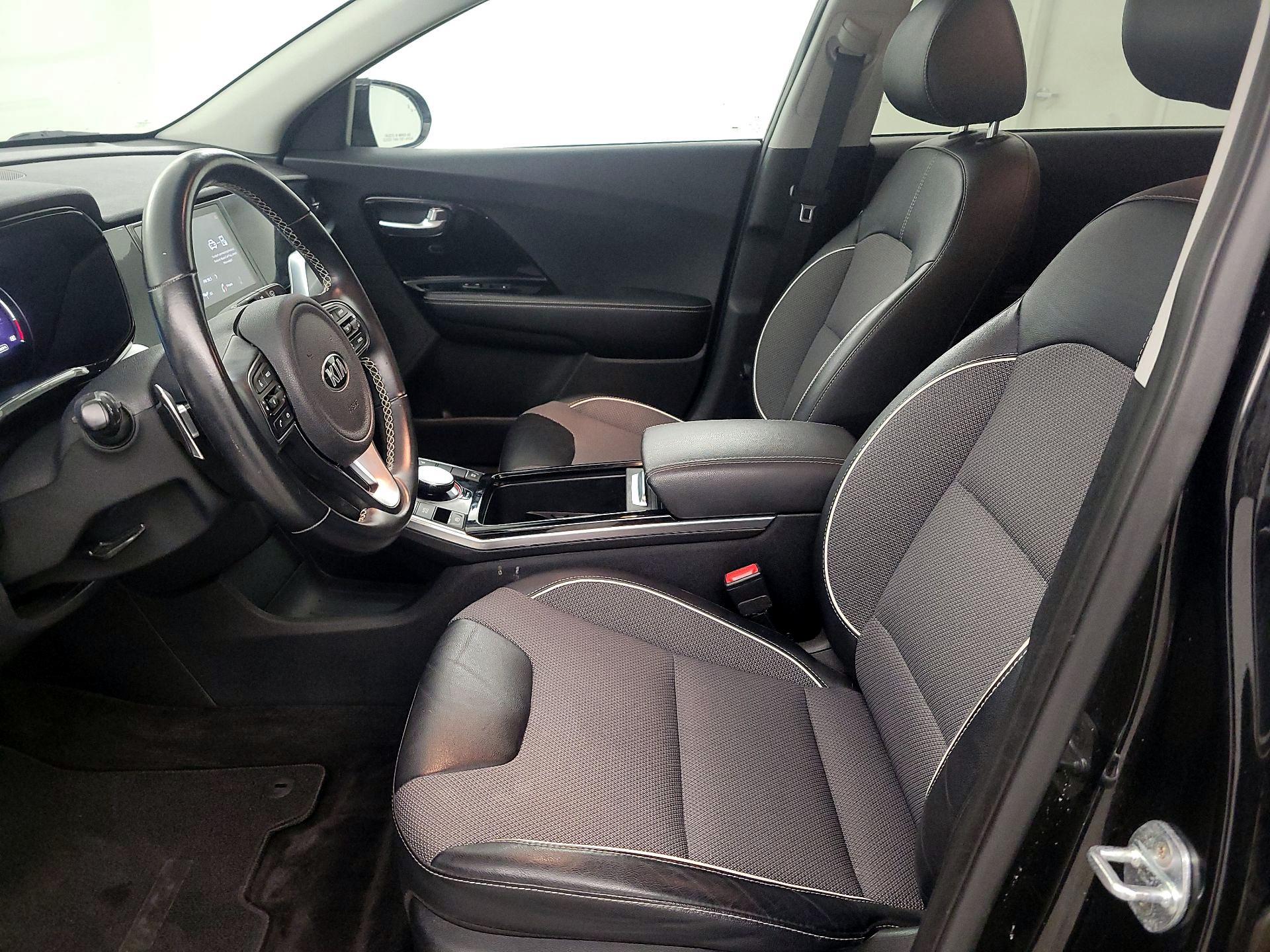 Thumbnail: 2021 Kia Niro - 11