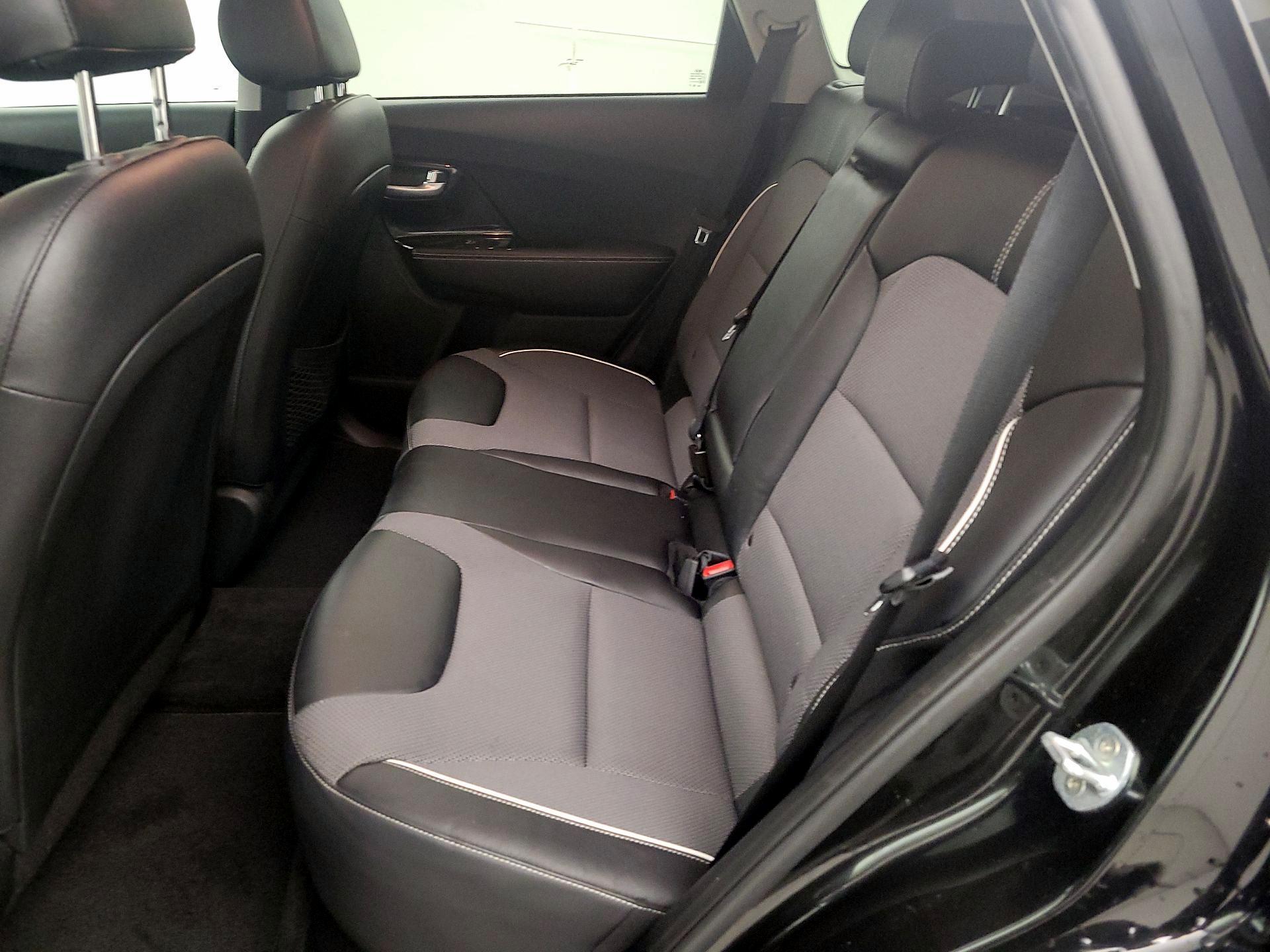 Thumbnail: 2021 Kia Niro - 19