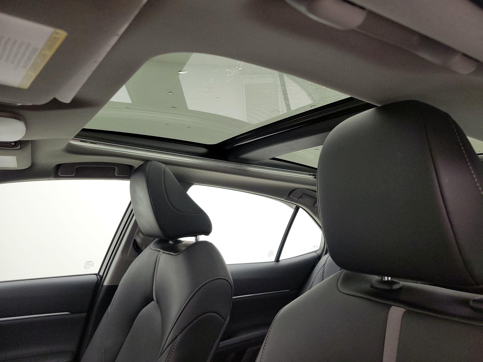 Thumbnail: 2020 Toyota Camry - 19