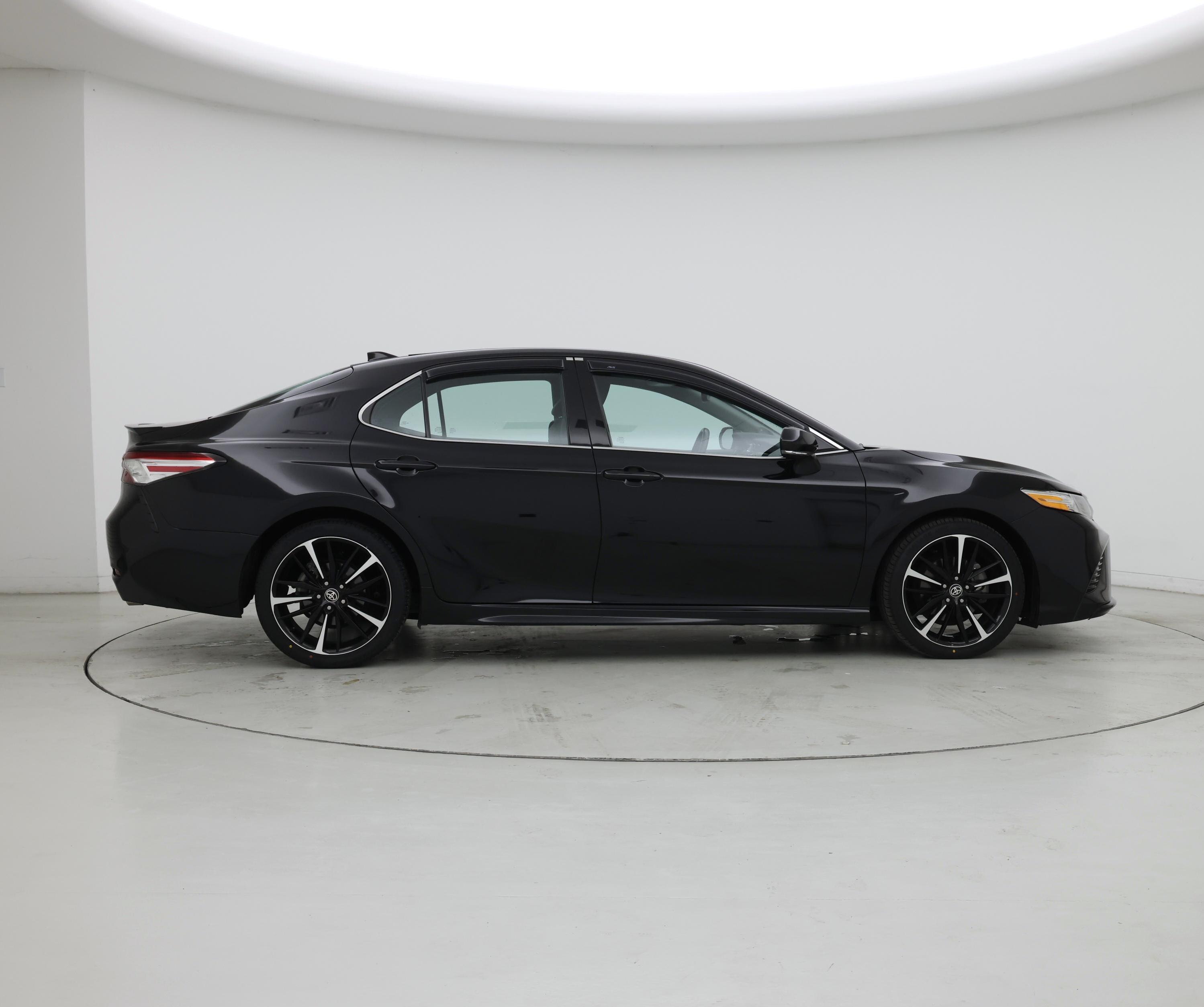 Thumbnail: 2020 Toyota Camry - 7